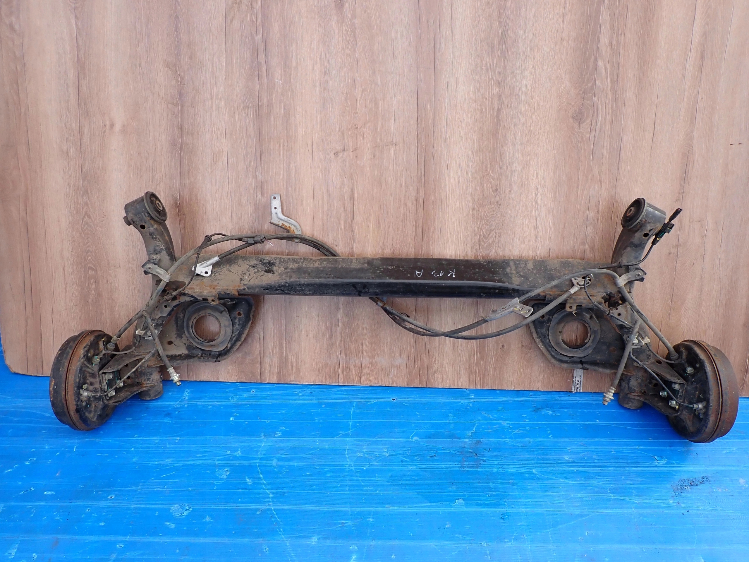 NISSAN MICRA K13 10- BELKA ZAWIESZENIA TYŁ