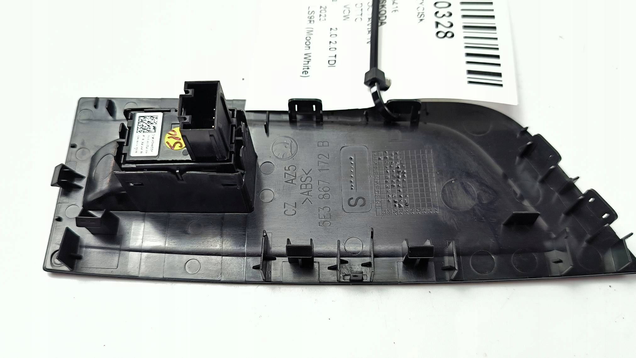 button lifting windows 5G0959855K SKODA OCTAVIA IV