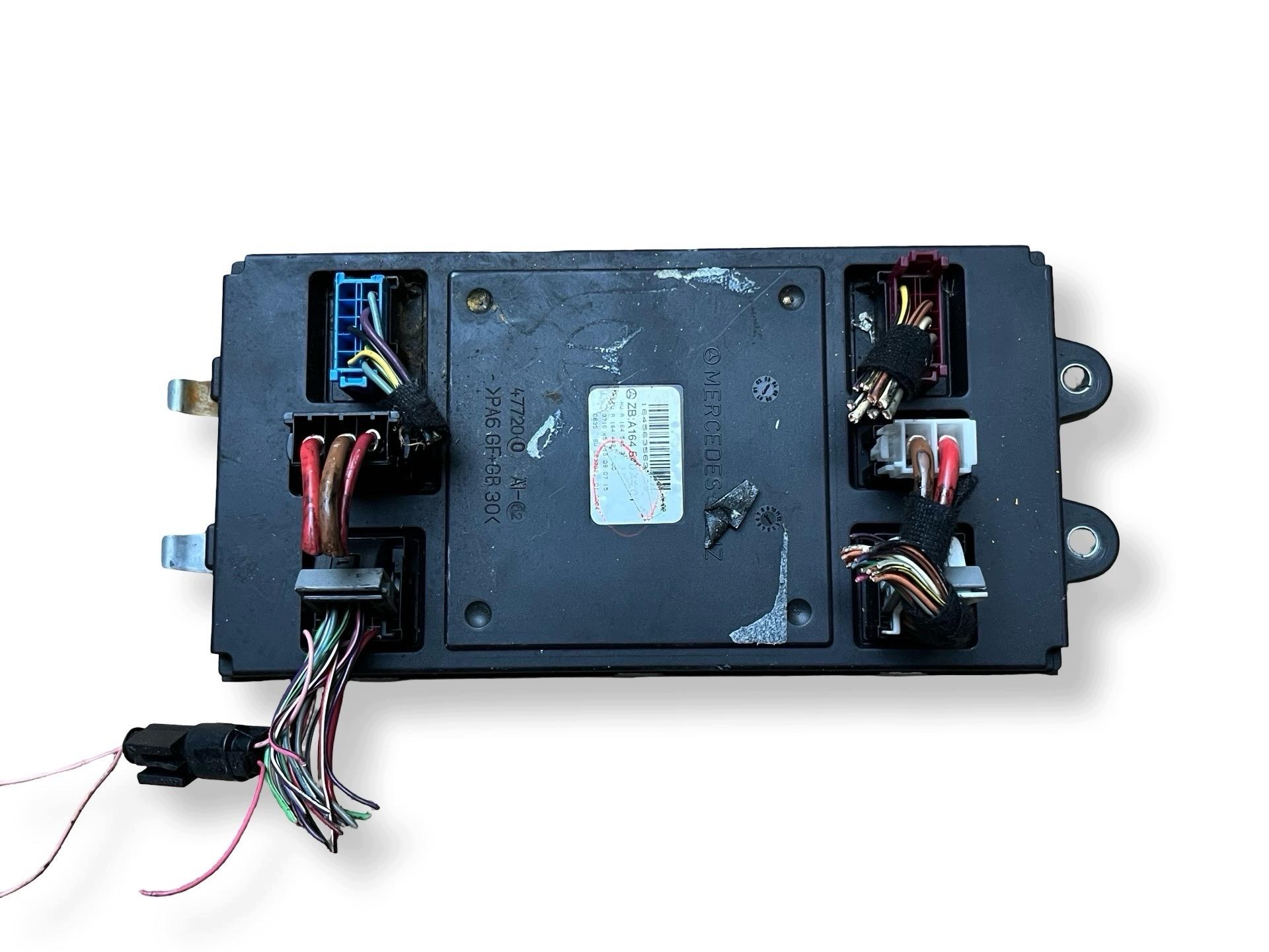 module SAM front Mercedes-Benz M W164 2007 A1645404401