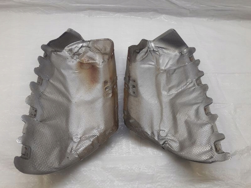 97011103803 - PORSCHE PANAMERA 970 ТЕПЛОВИЙ ЩИТ КОЛЕКТОРА