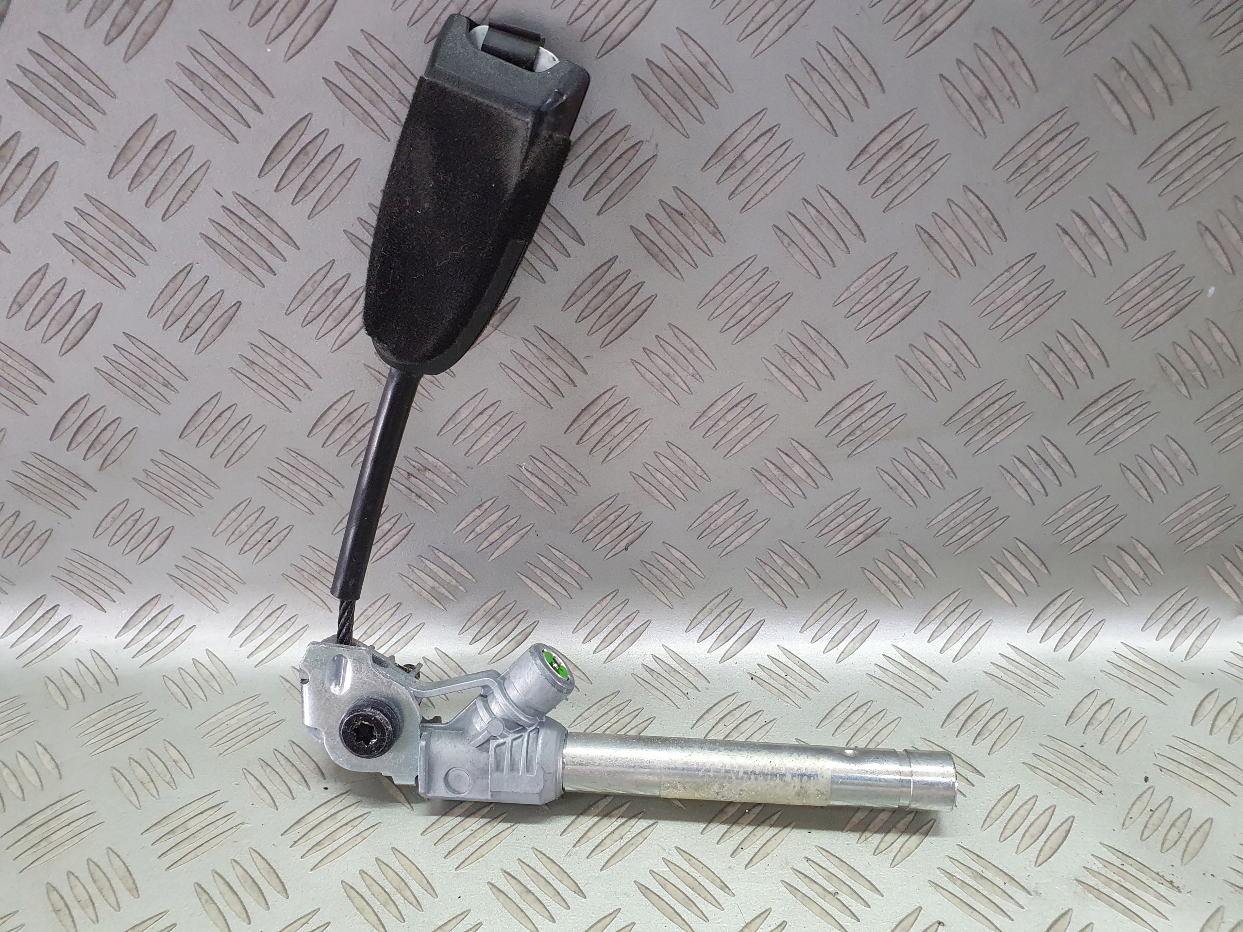 натяжитель ремень безопасности opel CORSA d 5D