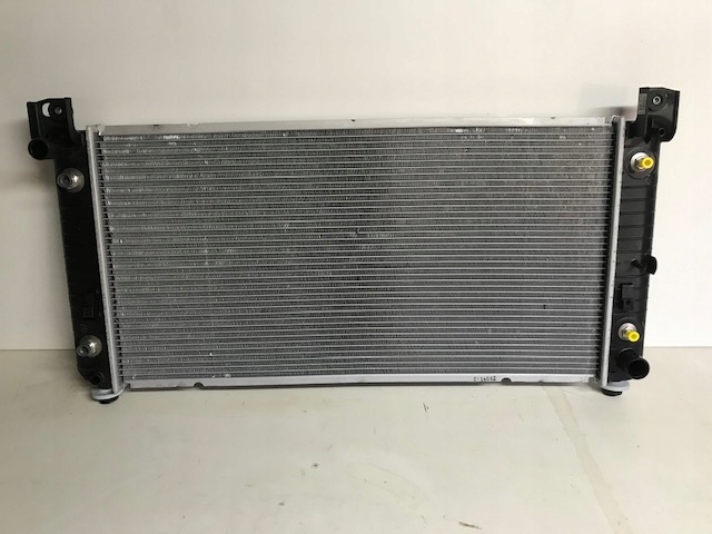 НОВОЕ ОРИГИНАЛ РАДИАТОР ВОДЫ ХАММЕР H2 15841569