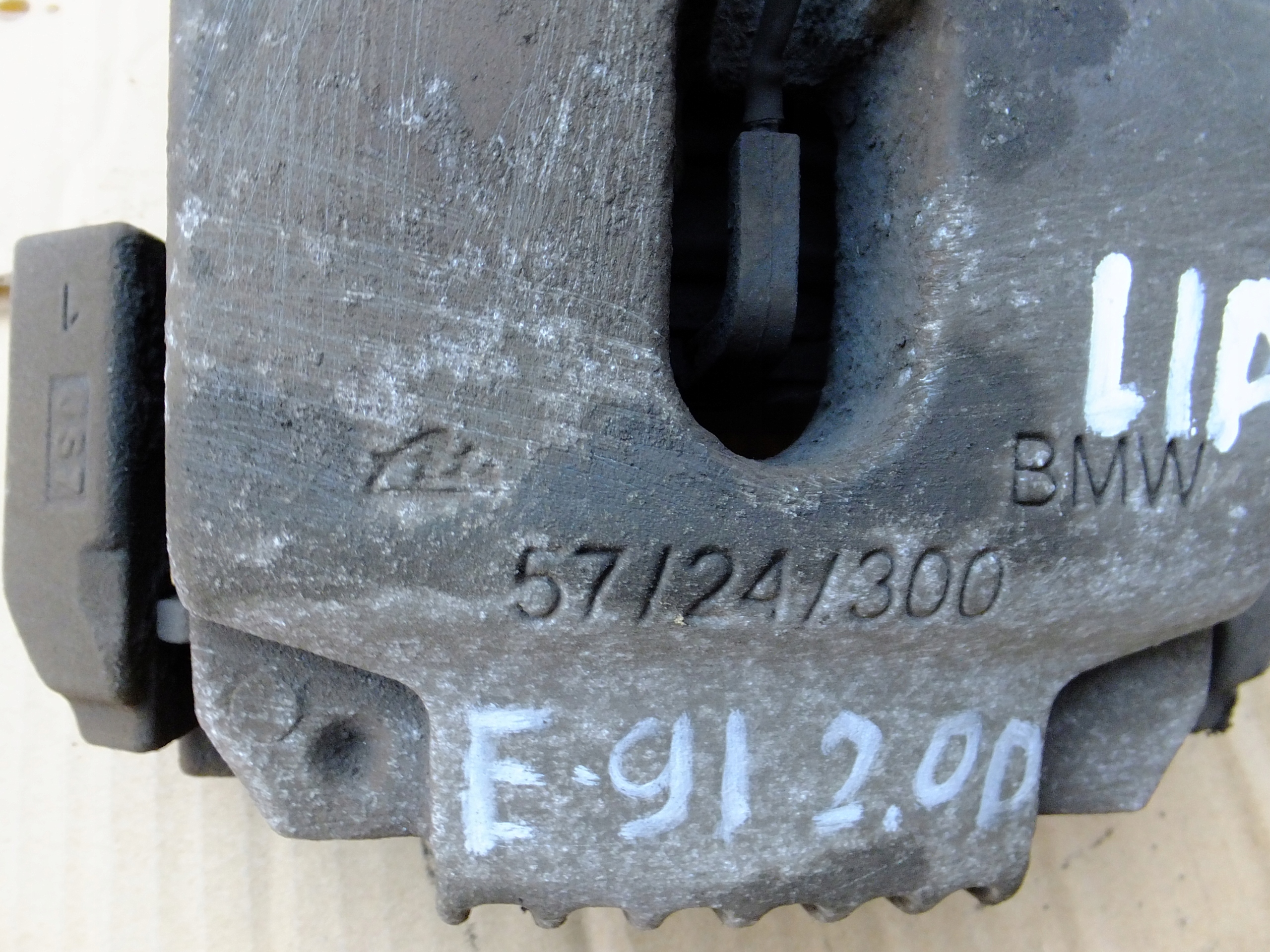 caliper brake left front bmw e90 e91 2,0 d 163km 2007r