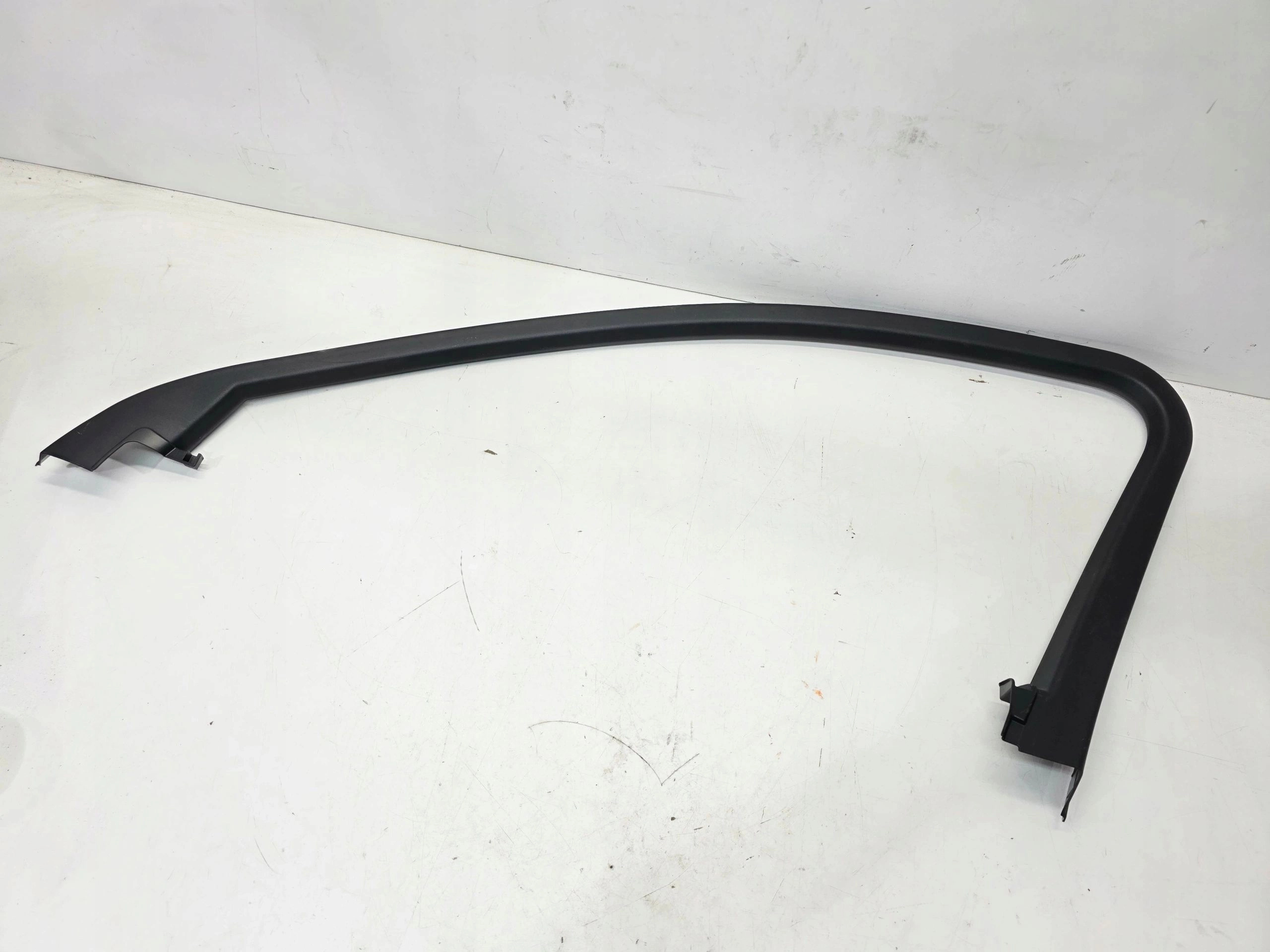 frame cover door right front AUDI A4 B9 8W0867610