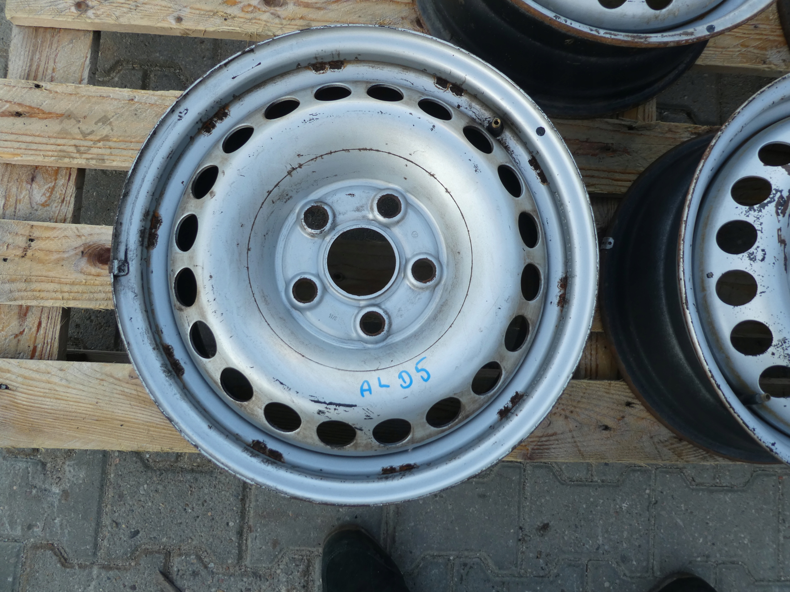 VW T5 CERCHI Ferro 7H0601027D 6.5JX16 ET51