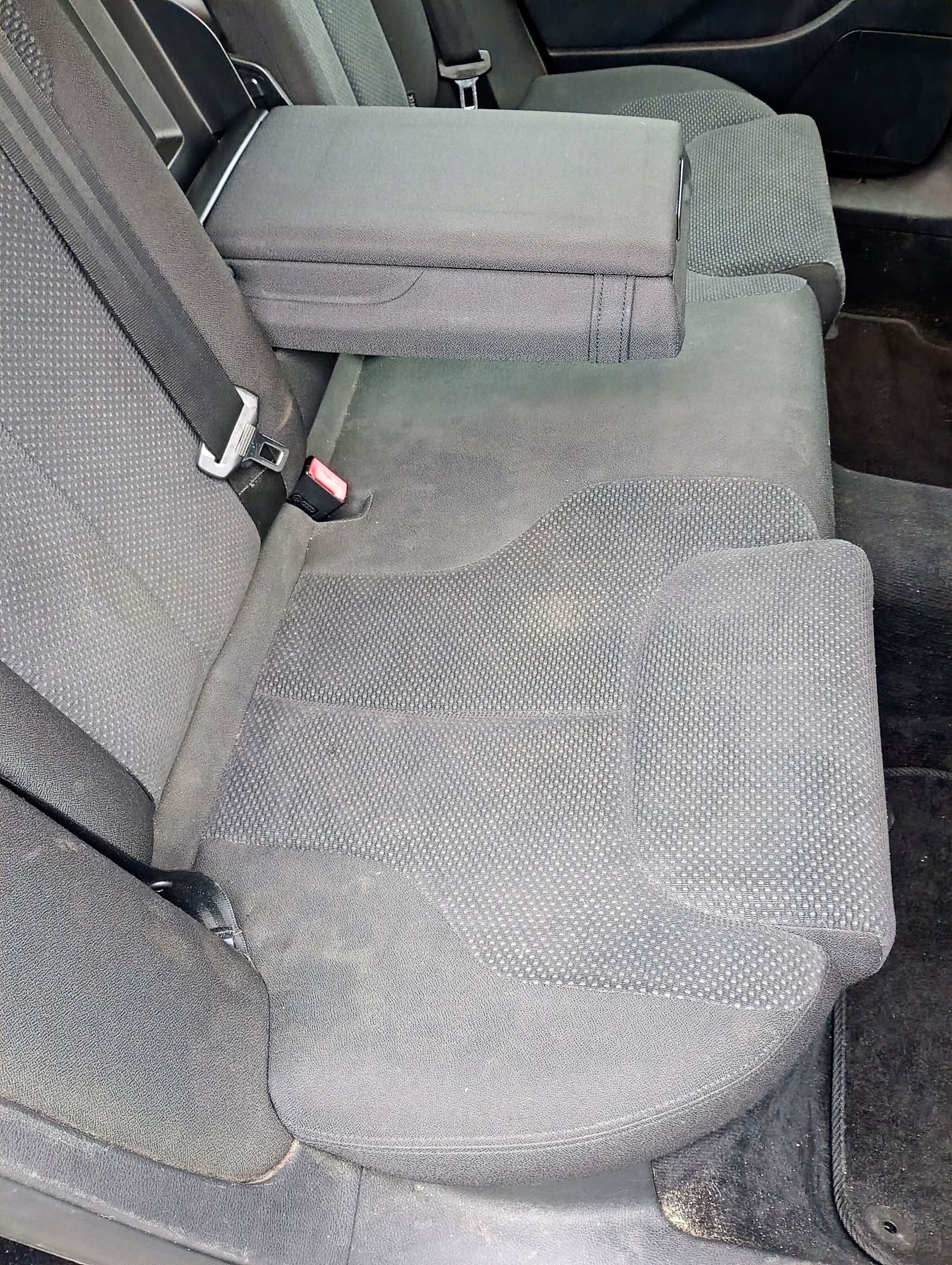 VW Passat B6 05-10 Sitz hinten heck