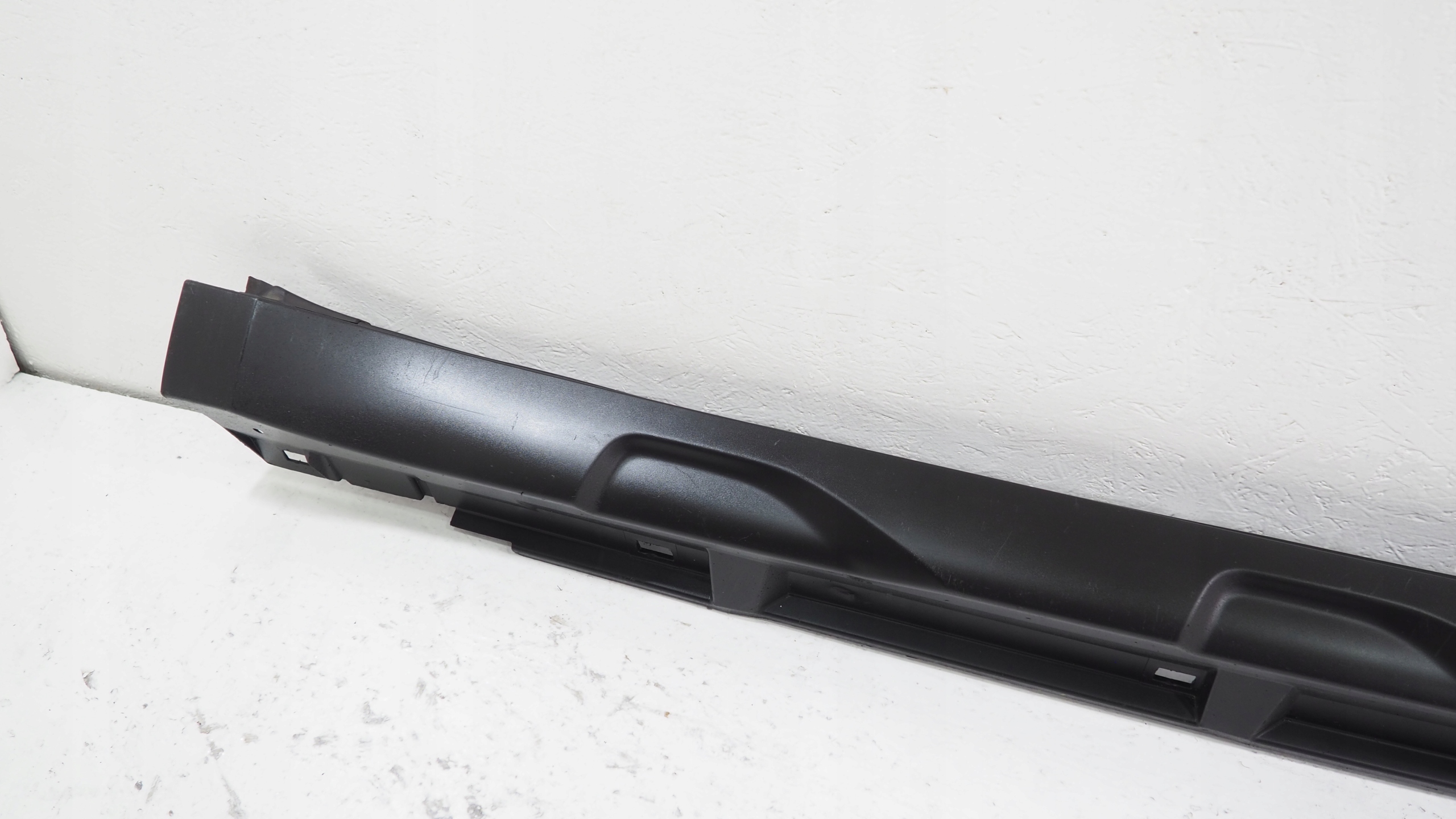 Subaru Outback V moulding threshold right 91112AL460
