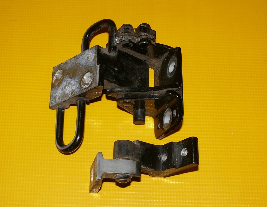 hinge hinges door left rear part AUDI S6 A6 C5 LY9B 4B0833411E