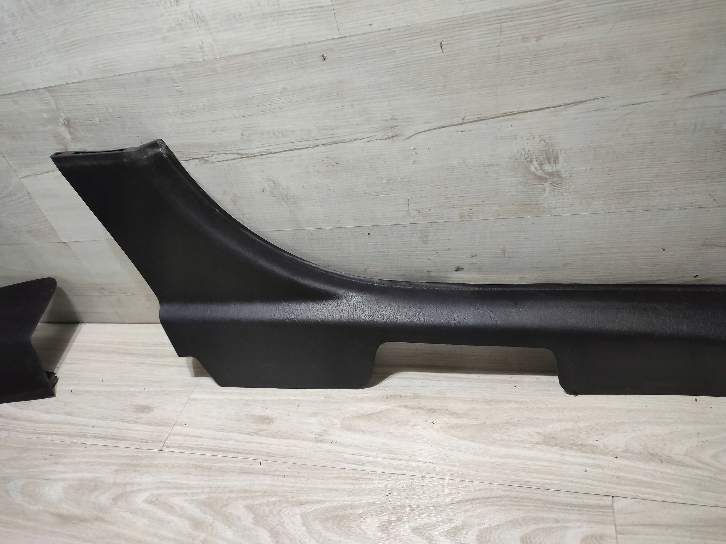 Fiat Tipo 2018 front side left moulding threshold