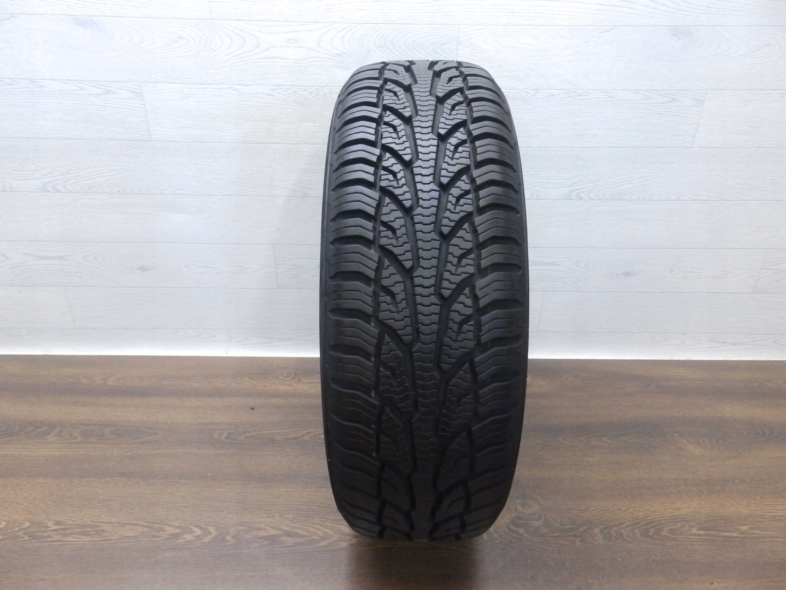 Opona całoroczna Uniroyal The Rain 195/60/16