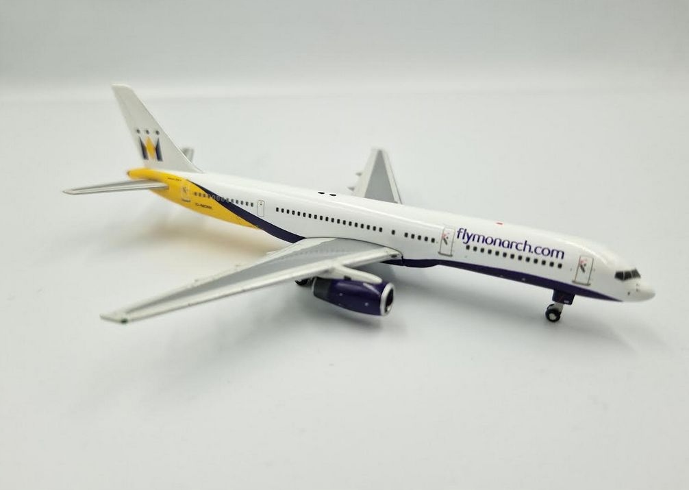 Model letadla Boeing 757-200 Monarch 1:400 Unikát! Gemini