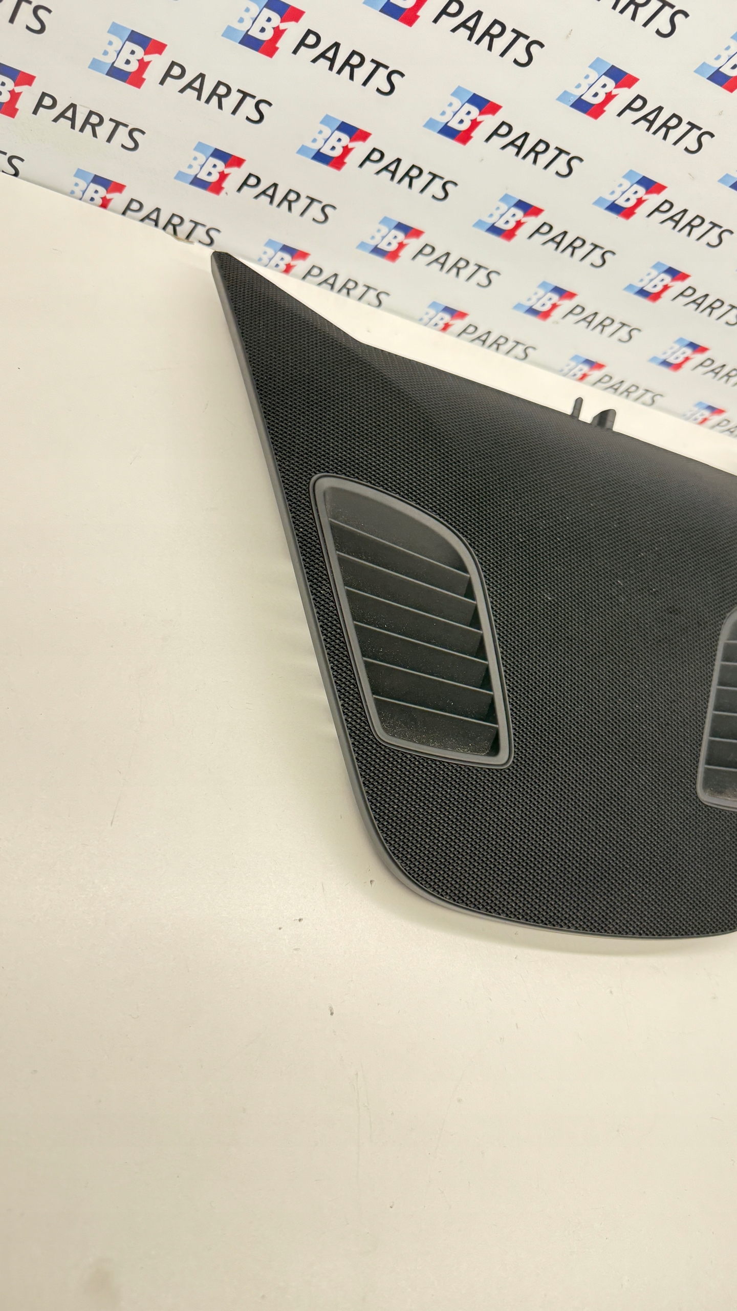 BMW G30 G31 G32 Couverture tablier moteur de couverture Console 6821112
