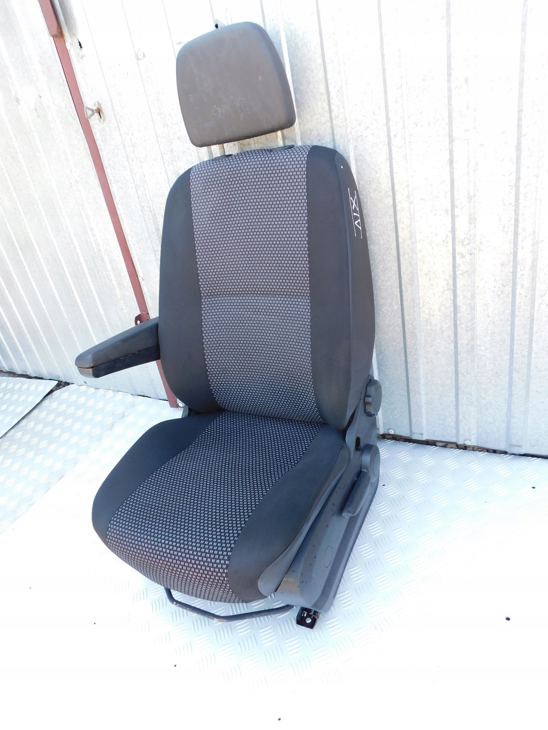 Mercedes Sprinter 906 VW Crafter seat driver´s siedzisko armrest