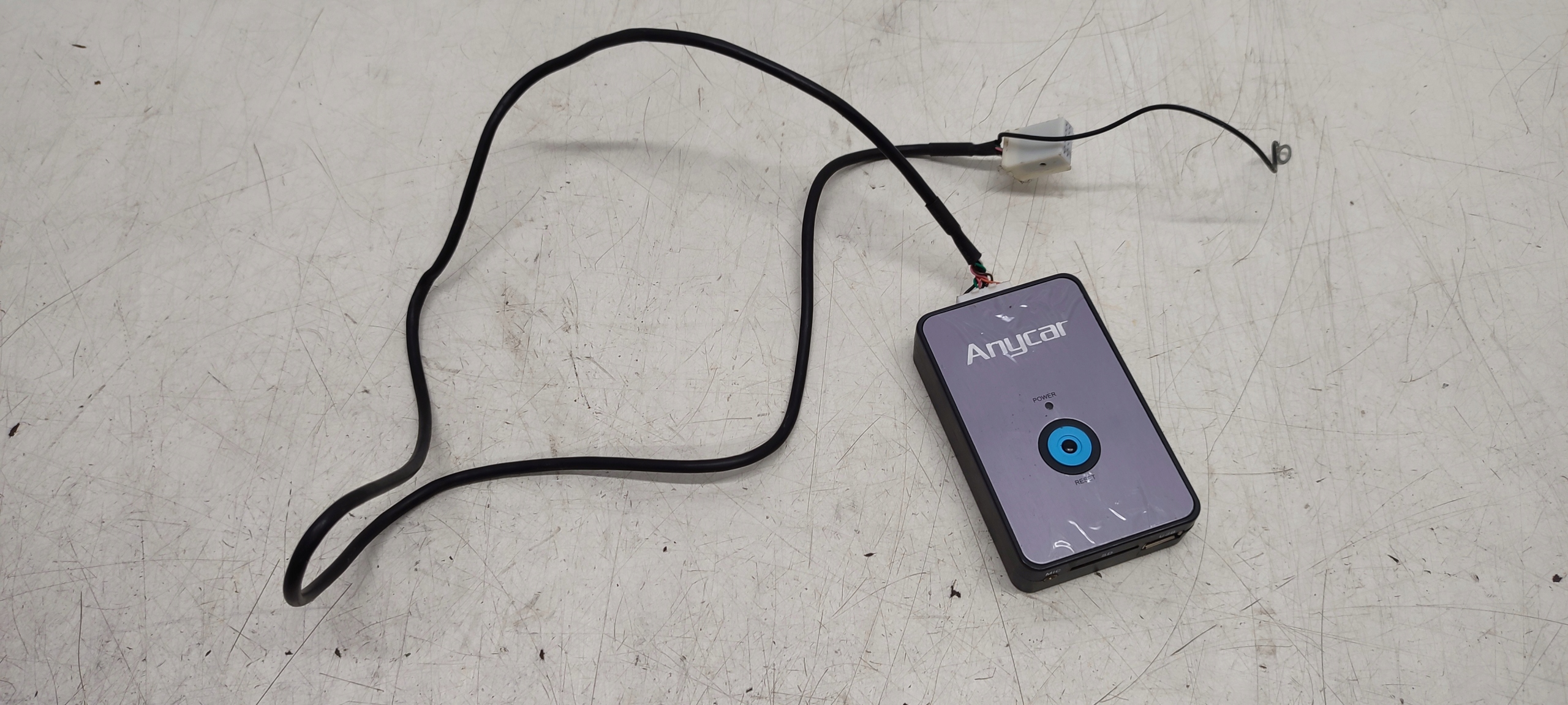 Adapter USB CD AUX Anycar VW Passat B6 2,0 TDI
