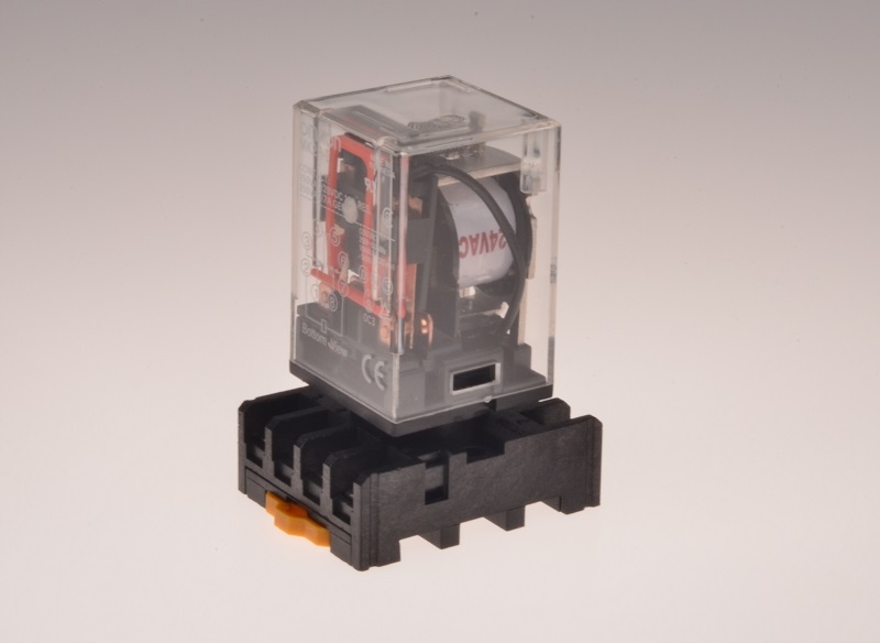 Przekaźnik R15 OMRON MK2P-I 24V AC / 10A + PODST