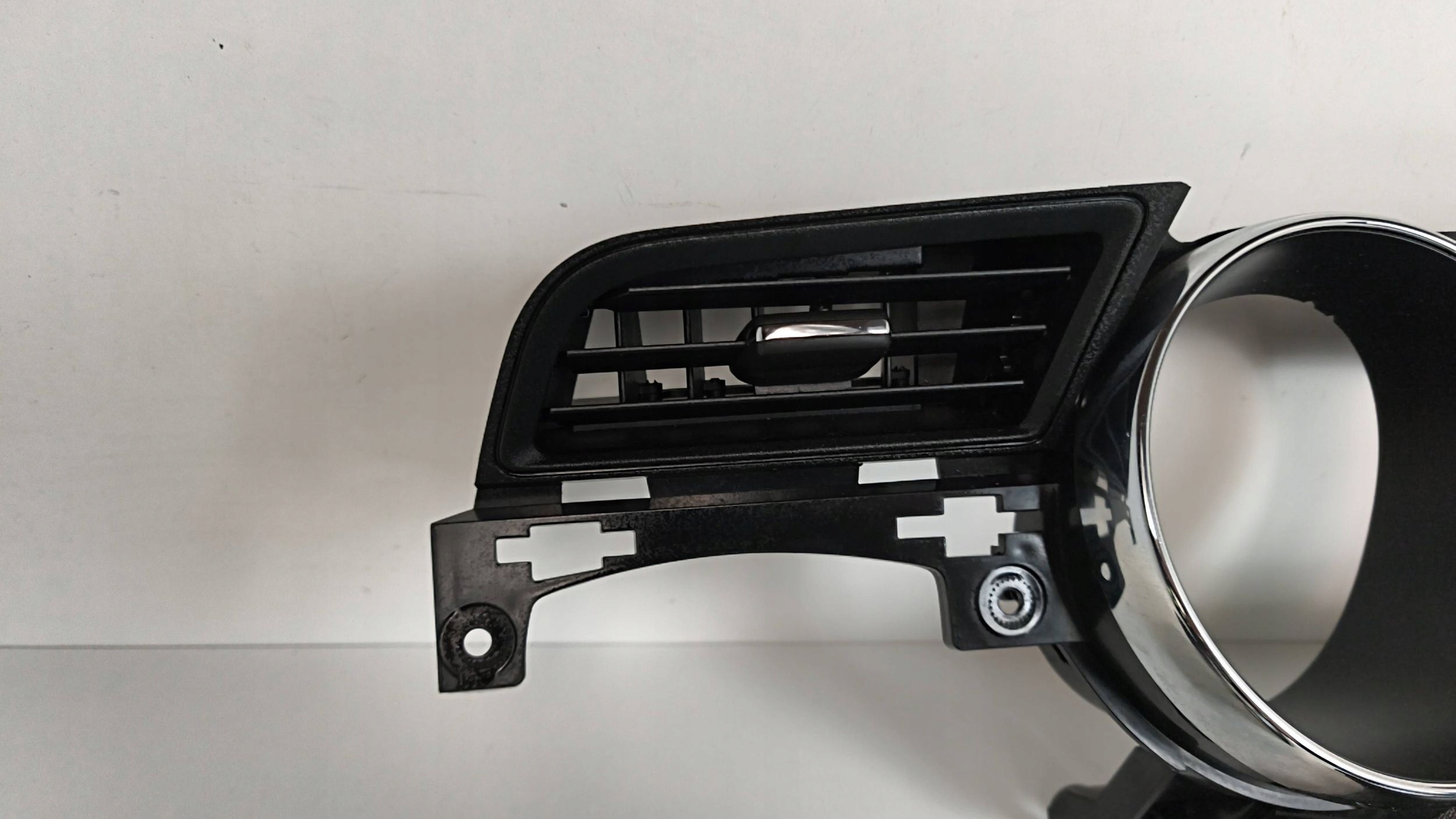 Ford Mustang VI frame cover of dials GR3B-3530-A