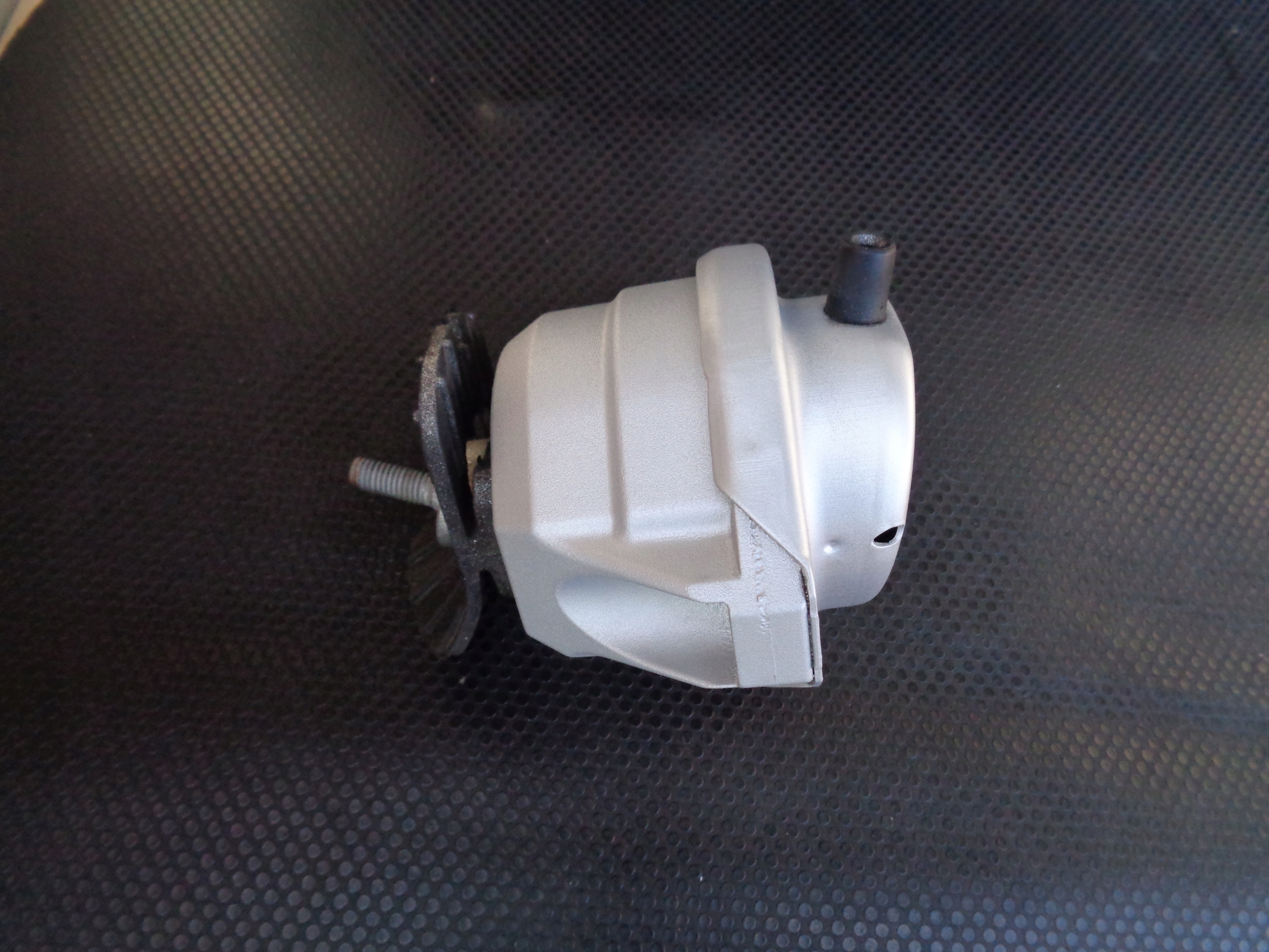 BMW E60 E61 LCI PODUSZKA SILNIKA GUMOWA M57N PRAWA