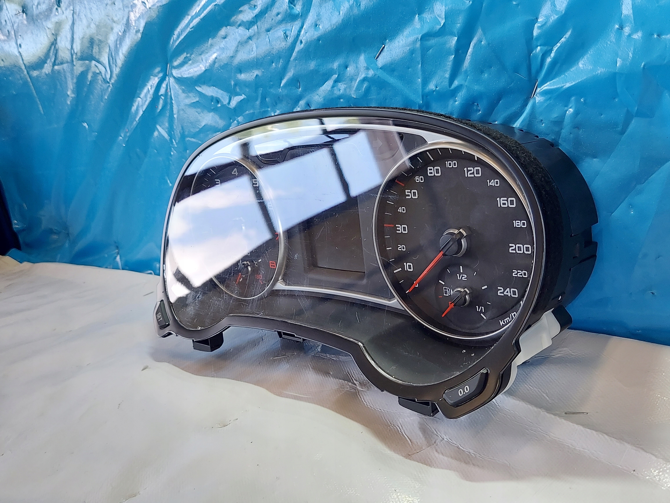 dials clock AUDI A1 1.2 TSI 8X 2013r 8X0920930G