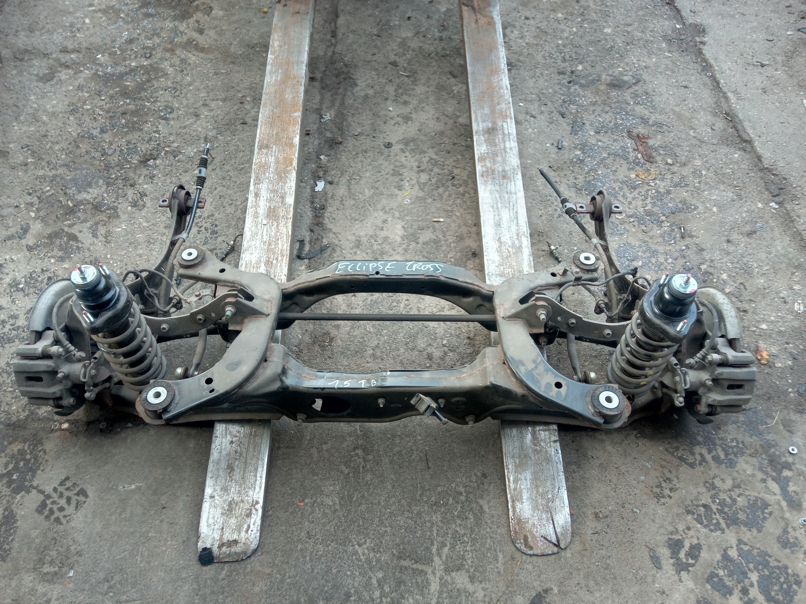 MITSUBISHI ECLIPSE CROSS ZAWIESZENIE TYŁ TYLNE