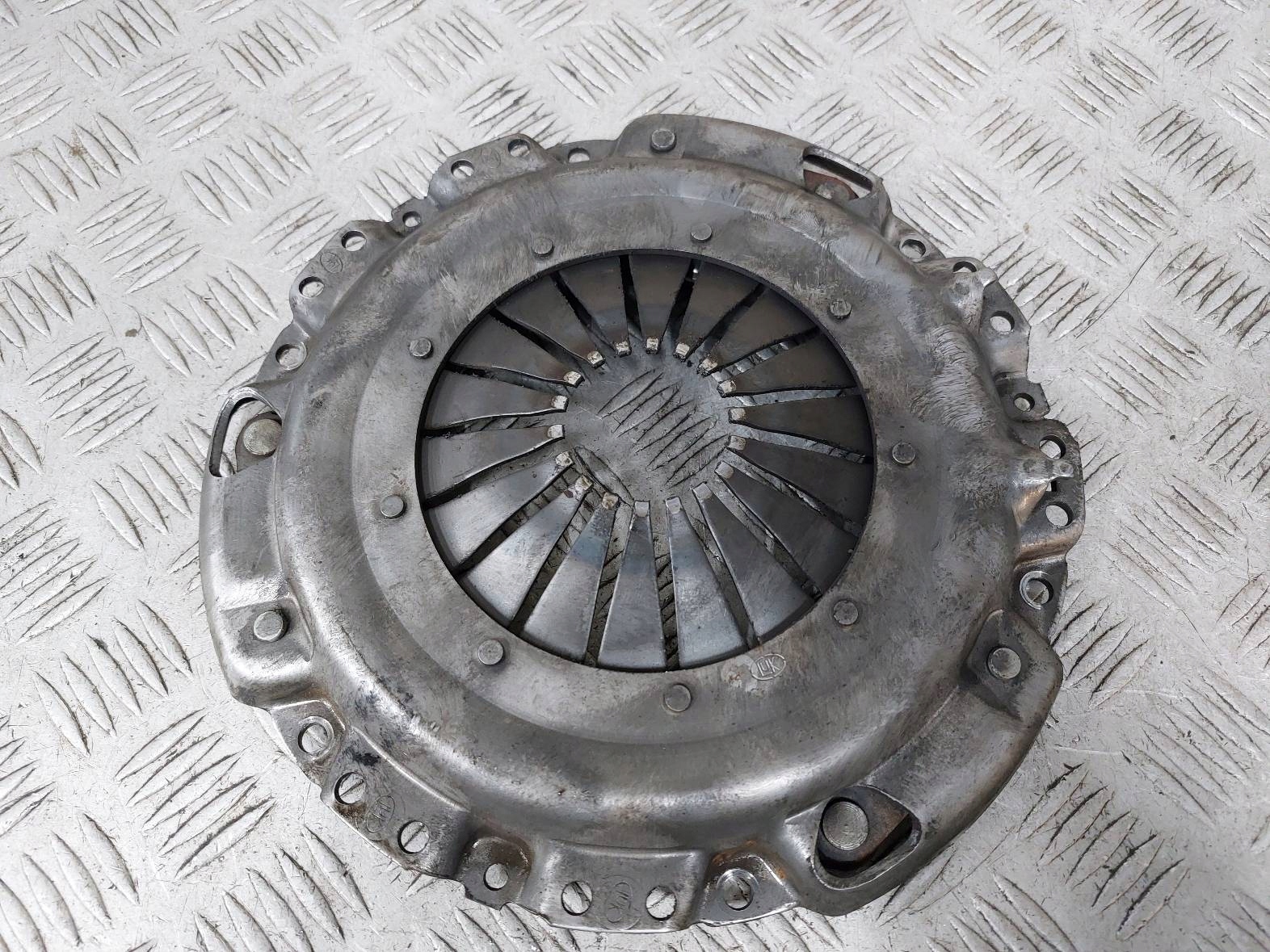 Embrayage Disque + de pression VOLKSWAGEN TRANSPORTER T4 322014711