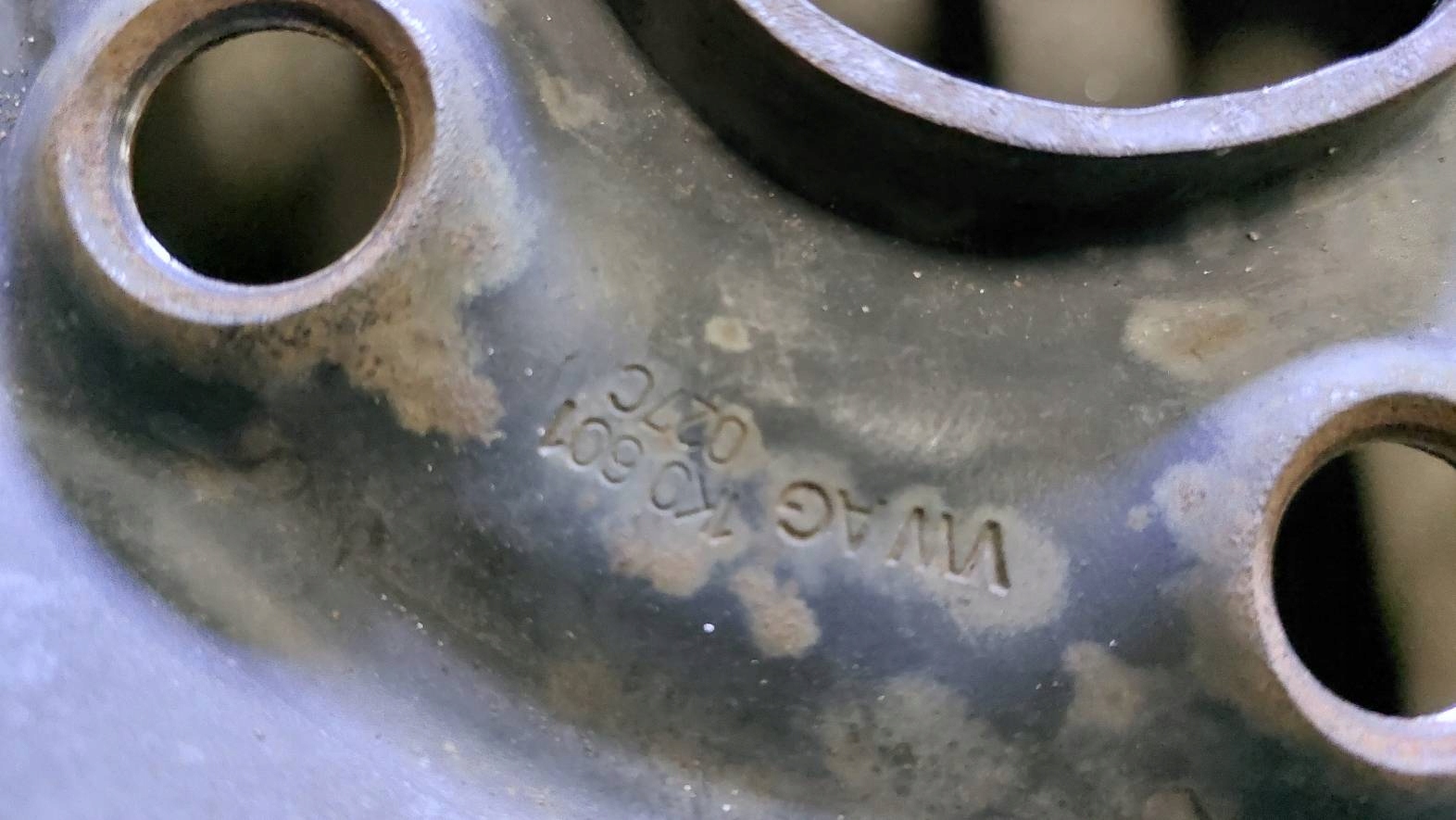 FELGA STALOWA 2SZT ET47 15' 5X112 1K0601027C Otwór centralny (mm) 57,1