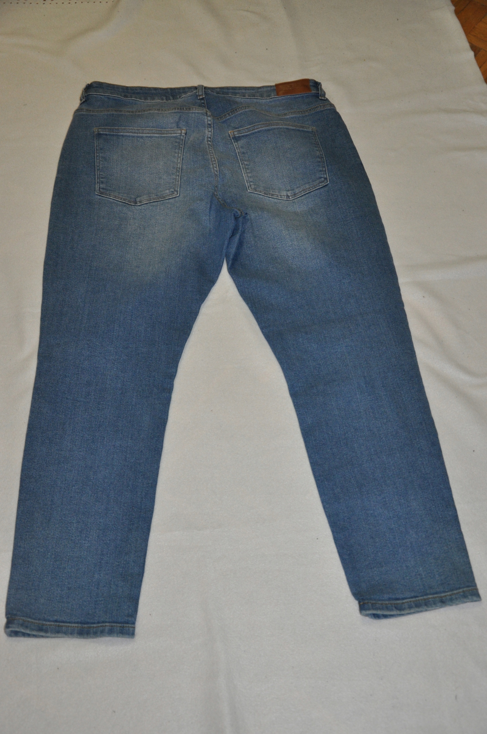 JDY-FAJNE JEANSY R.44 Kolor niebieski