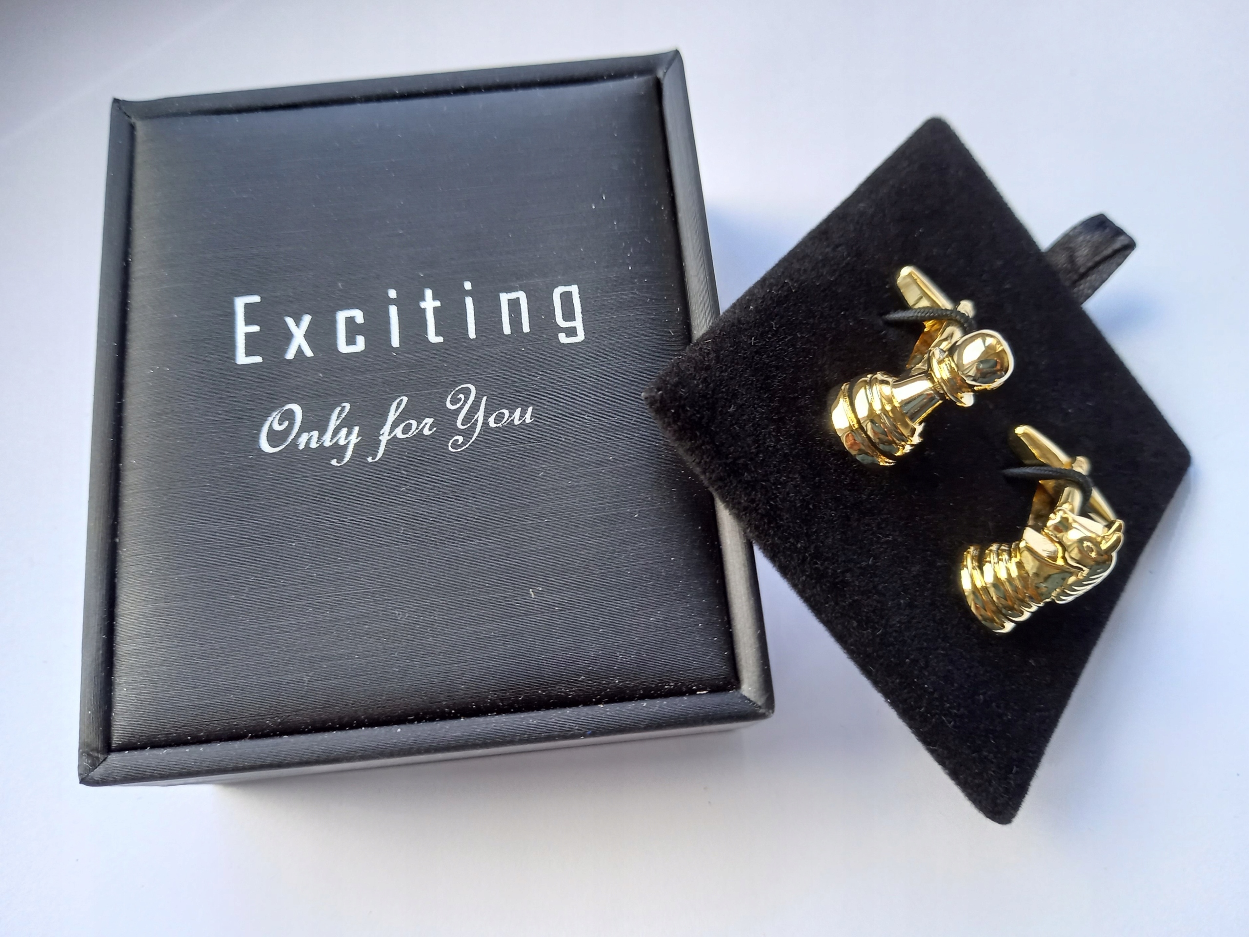 Zlaté manžetové knoflíčky Šachy Figury Kůň a vertikál