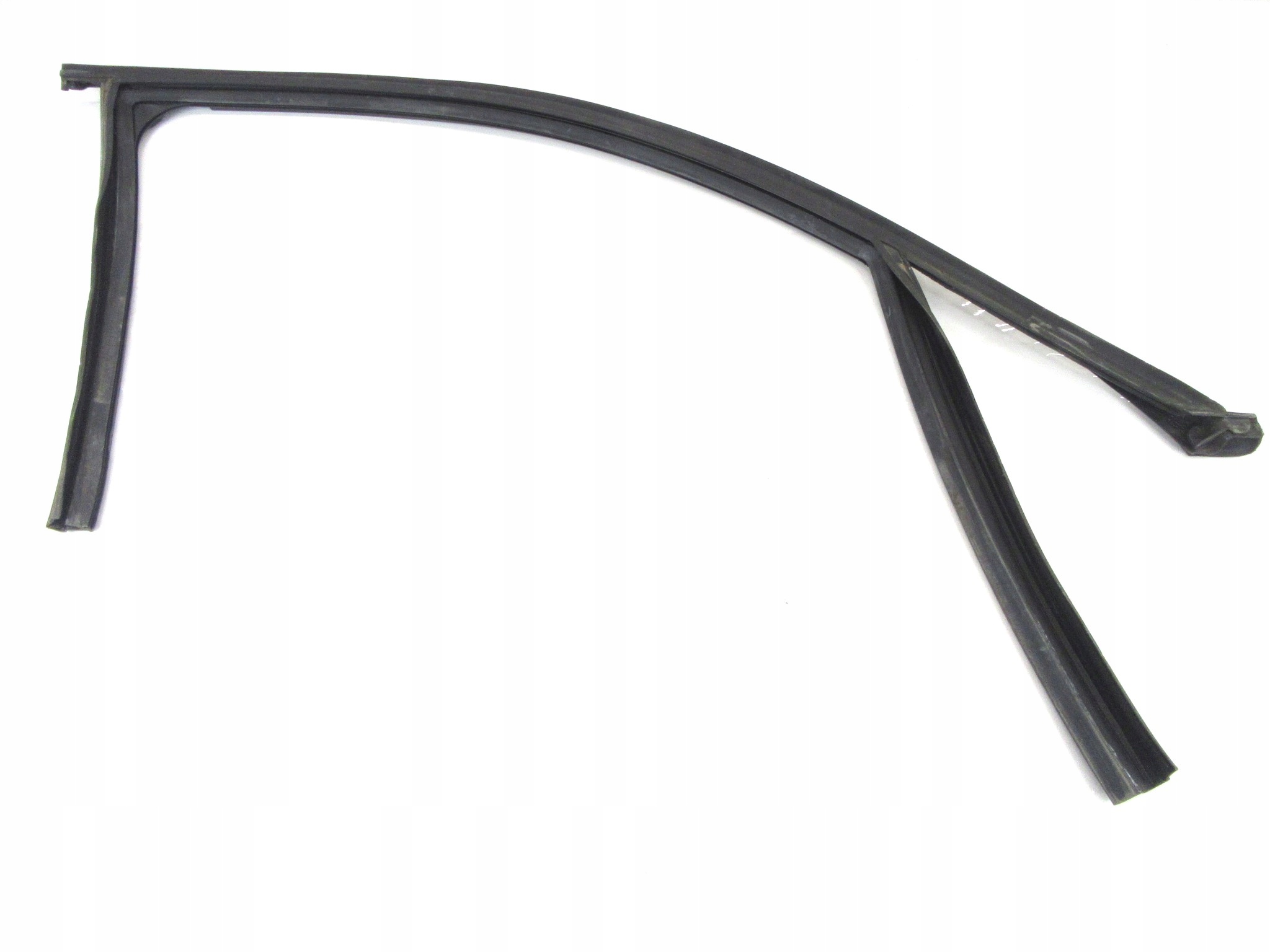 Prowadnica windows gasket door front right BMW e90 e91 sedan KOMBI