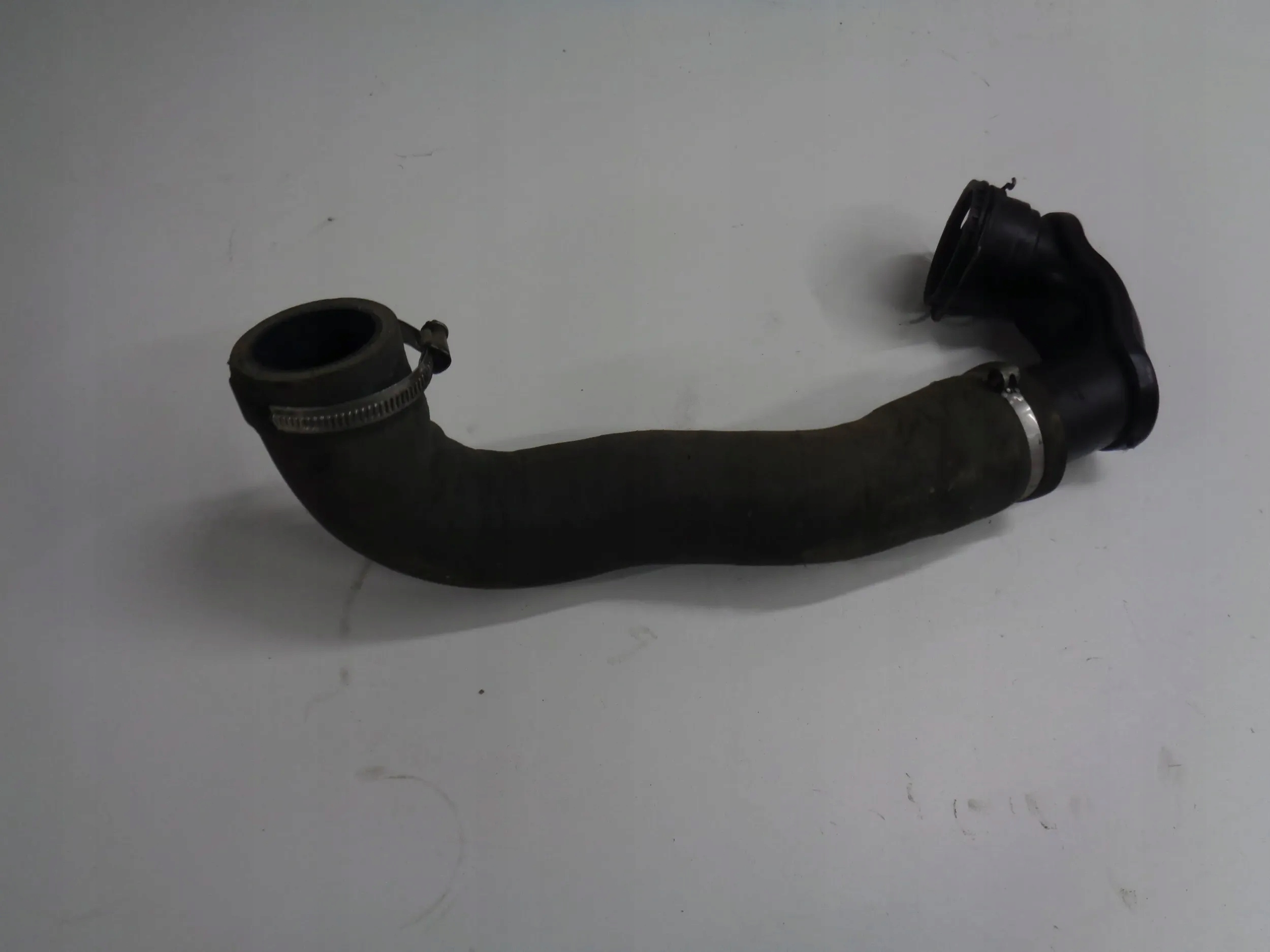 OPEL ASTRA J 1.6 TURBO cijev prijenos crijevo interkulera