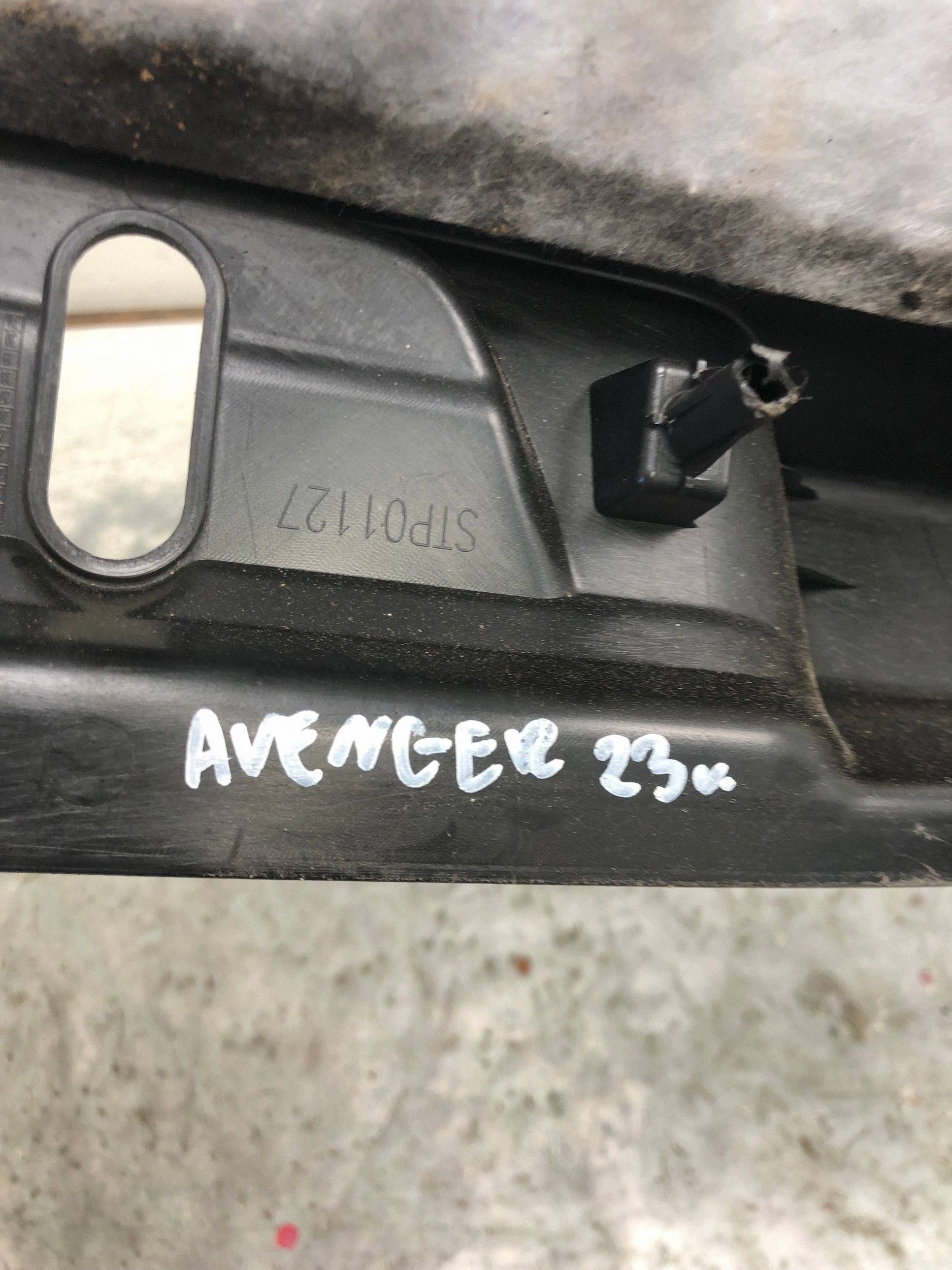 cover of the threshold boot JEEP AVENGER 735737904