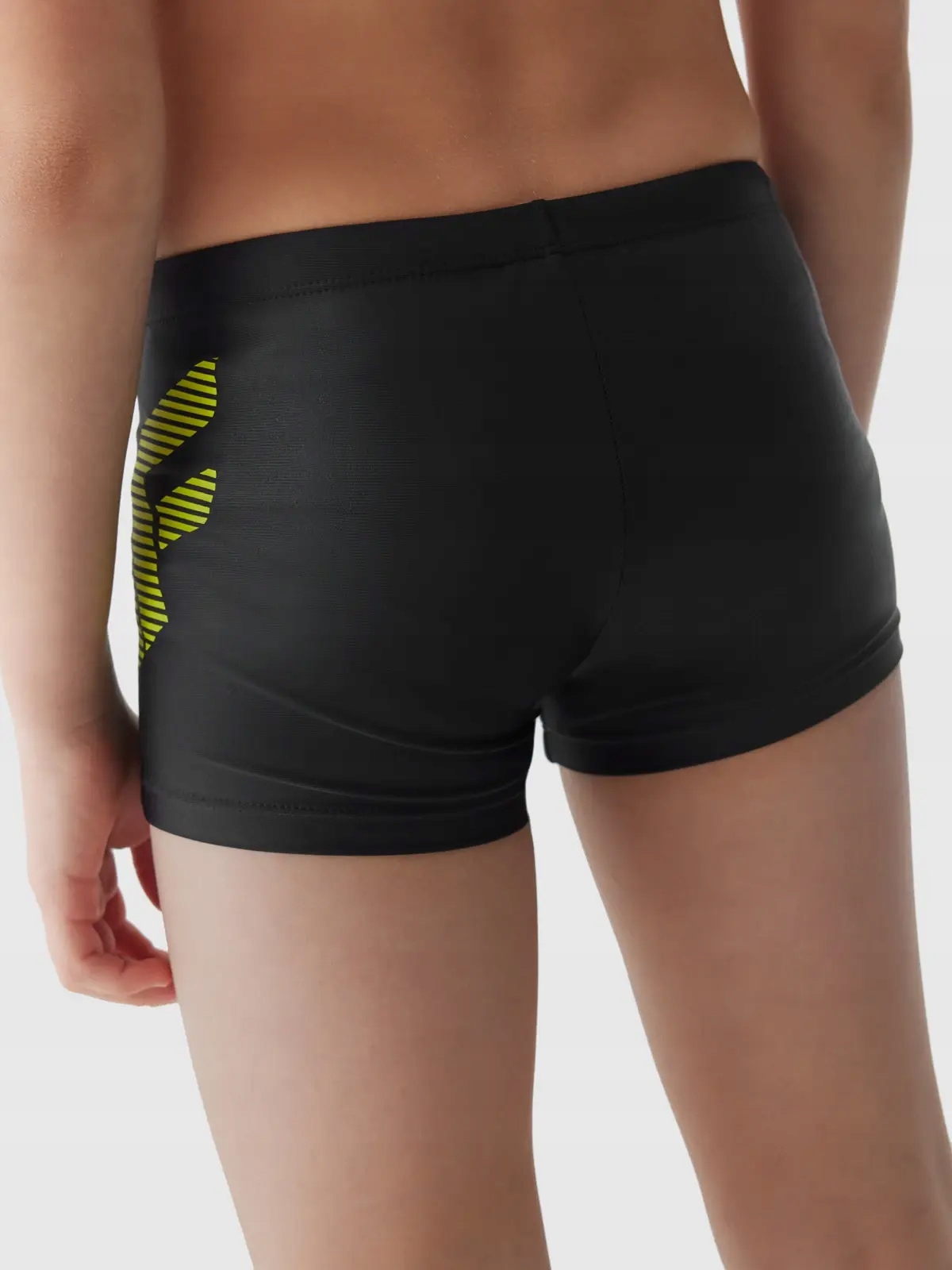 KĄPIELÓWKI CHŁOPIĘCE 4F NA BASEN SPORTOWE DO PŁYWANIA SS24M021 158/164 Kolor czarny