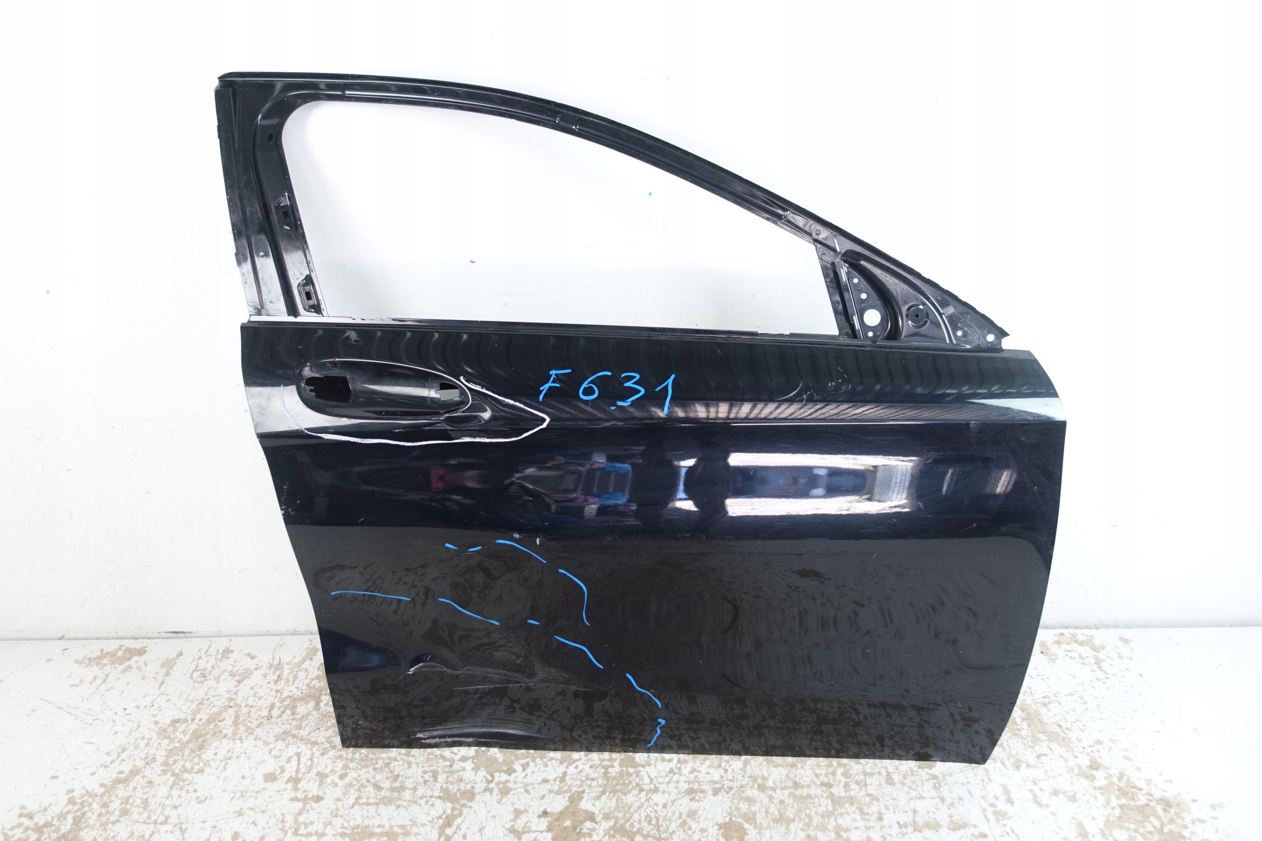 MERCEDES GLA X156 2013- door front right front A1567220210