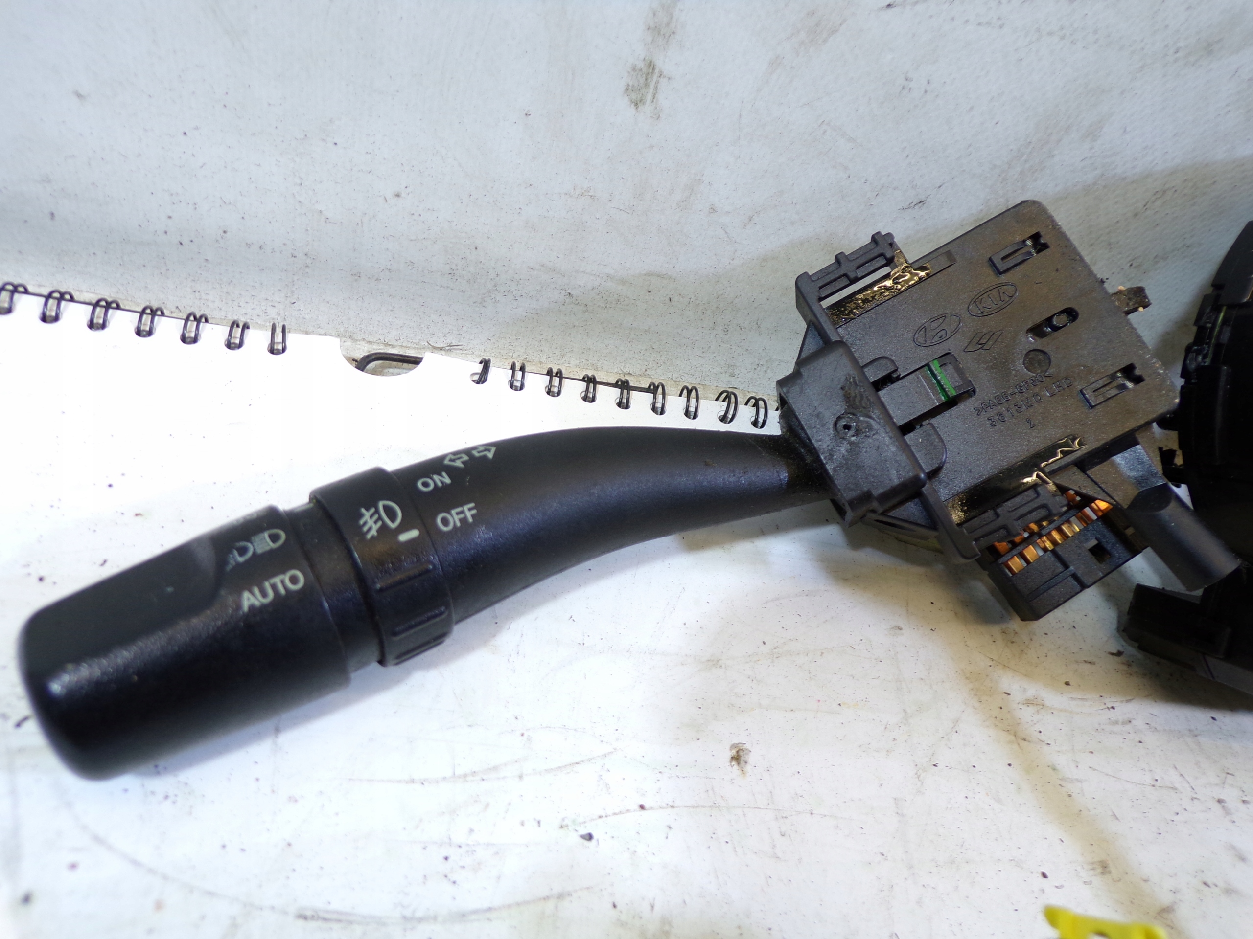 steering wheel levers and controls HYUNDAI SONATA 5 V