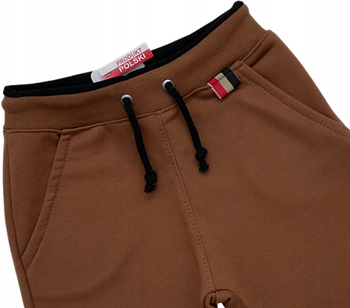 Chłopięce SPODNIE DRESOWE z kieszeniami kolor BRĄZOWY bawełna Revaj 128 PL Kod producenta spodnie dresowe chlopiece