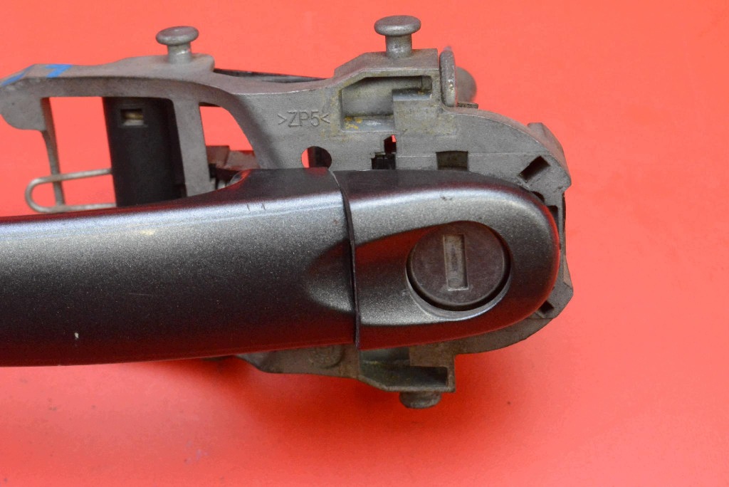 handle left front front LD7X VW JETTA 5 V 05-11