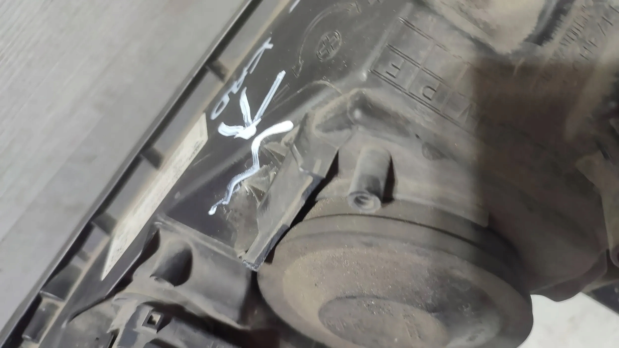Renault Kadjar 2017 front side left light front