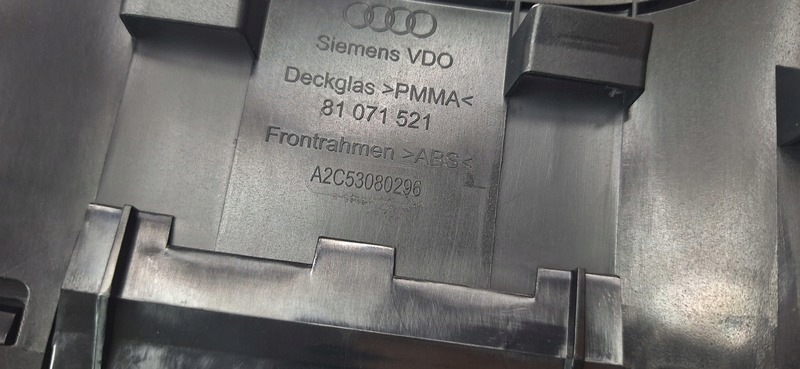 budíky AUDI A3 8P 81071521
