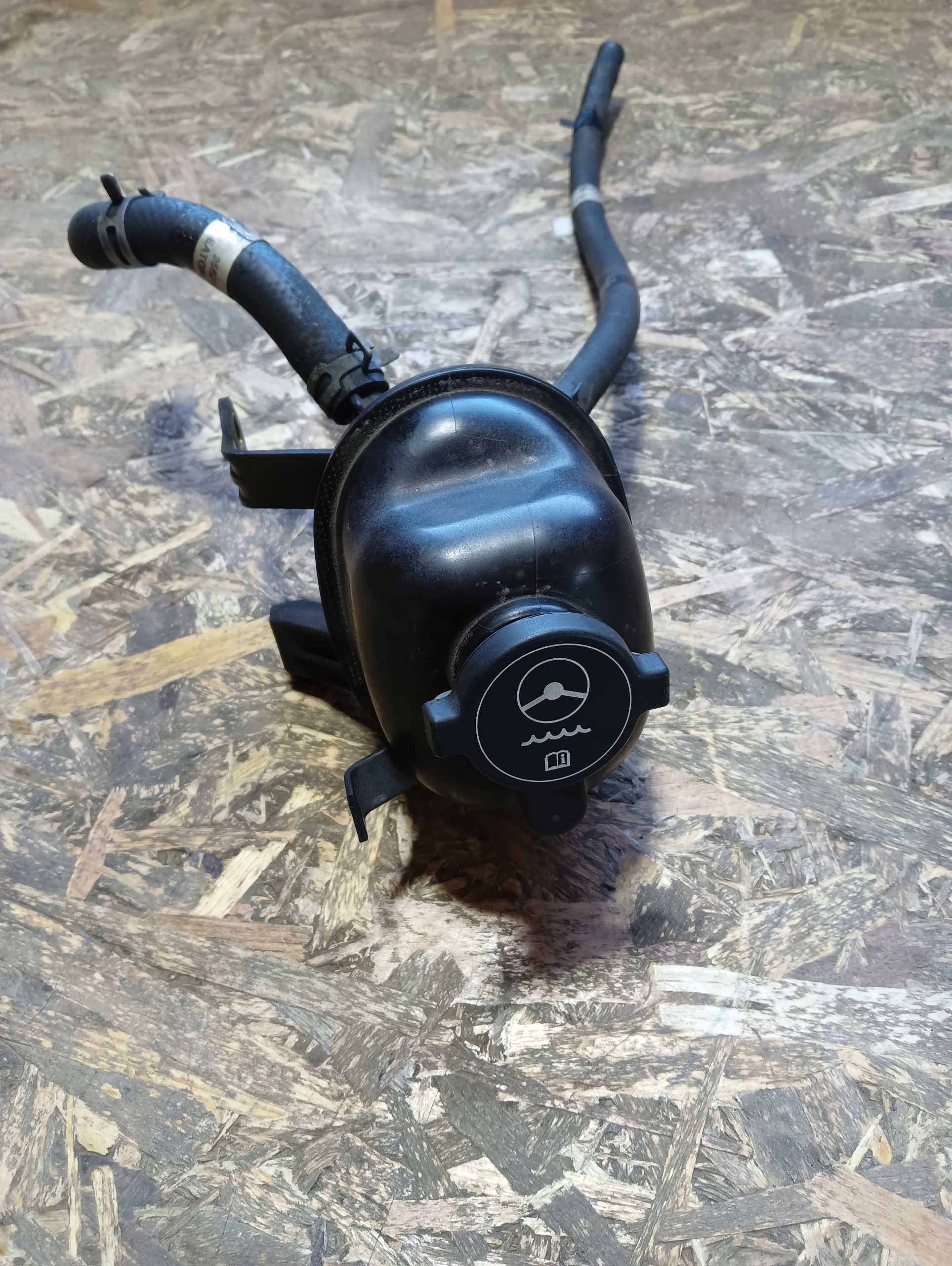 CADILLAC CTS II 3 6 V6 ZBIORNIK PLYNU WSPOMAGANIA