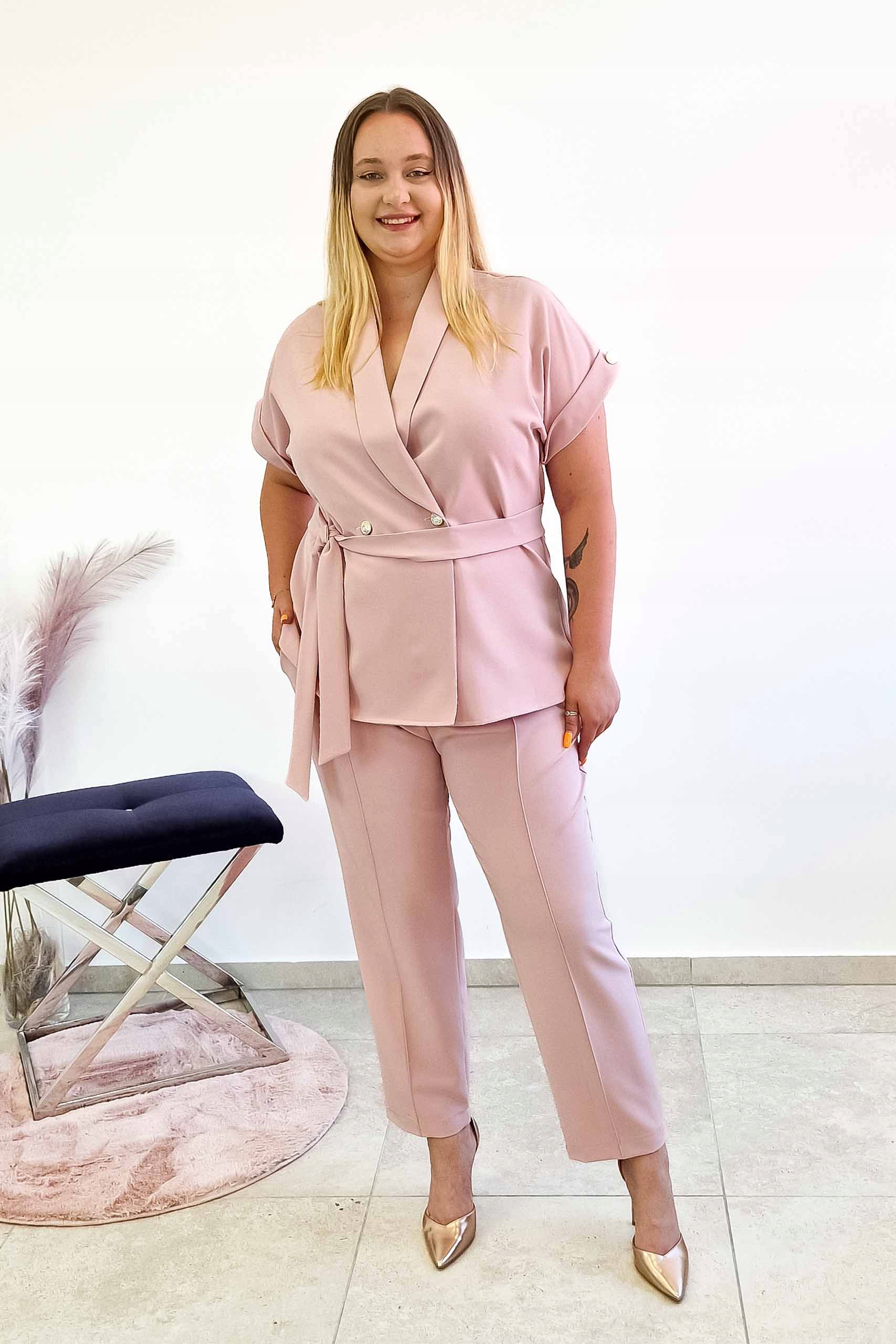 Elegantní komplet kalhot s vestou Starorůžová 42