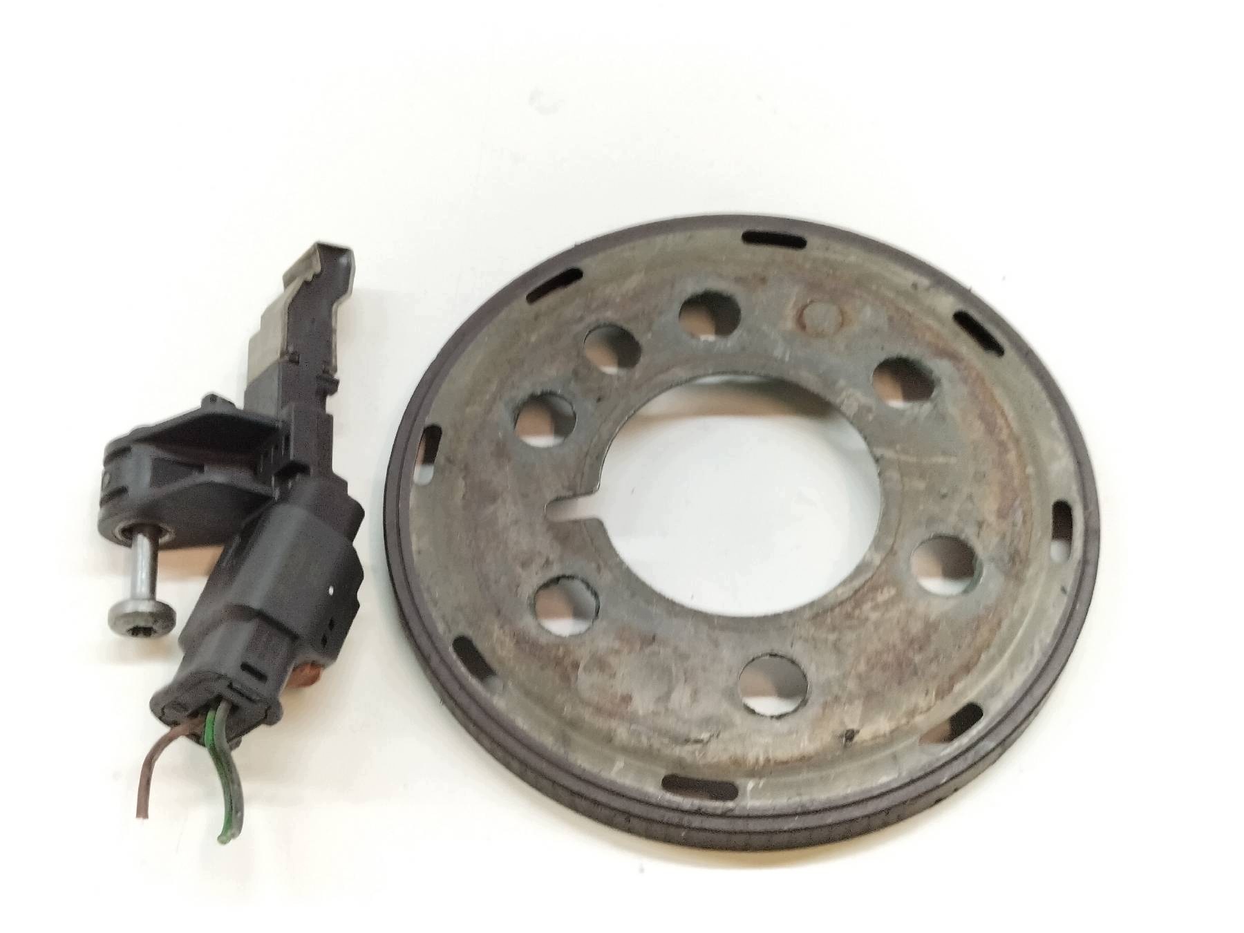 snímač SENSOR polohy vačky čtečka 1.2 B 100 KM Peugeot 208 II