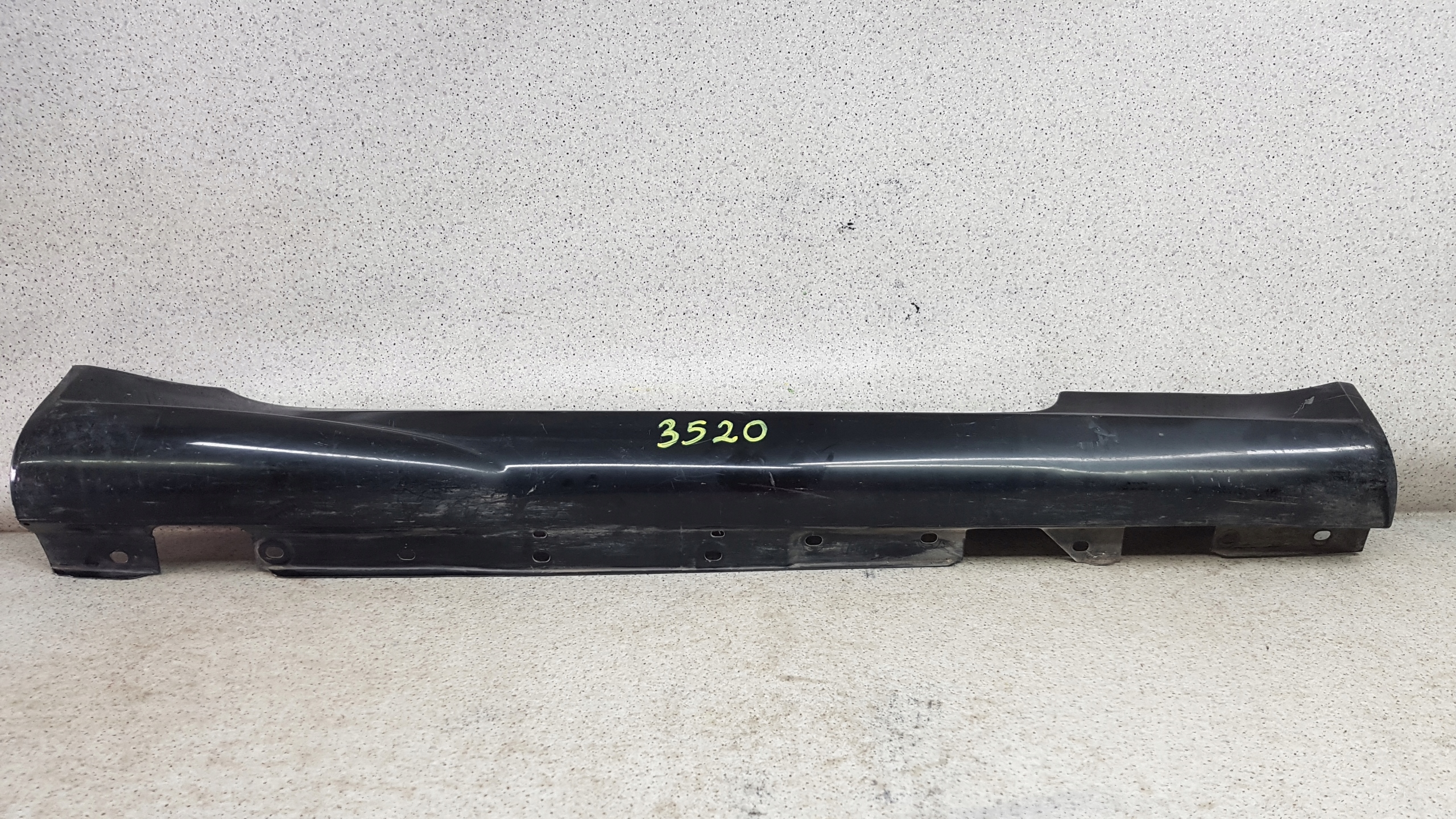 MERCEDES SLK R171 171 AMG 55 right moulding threshold 3520