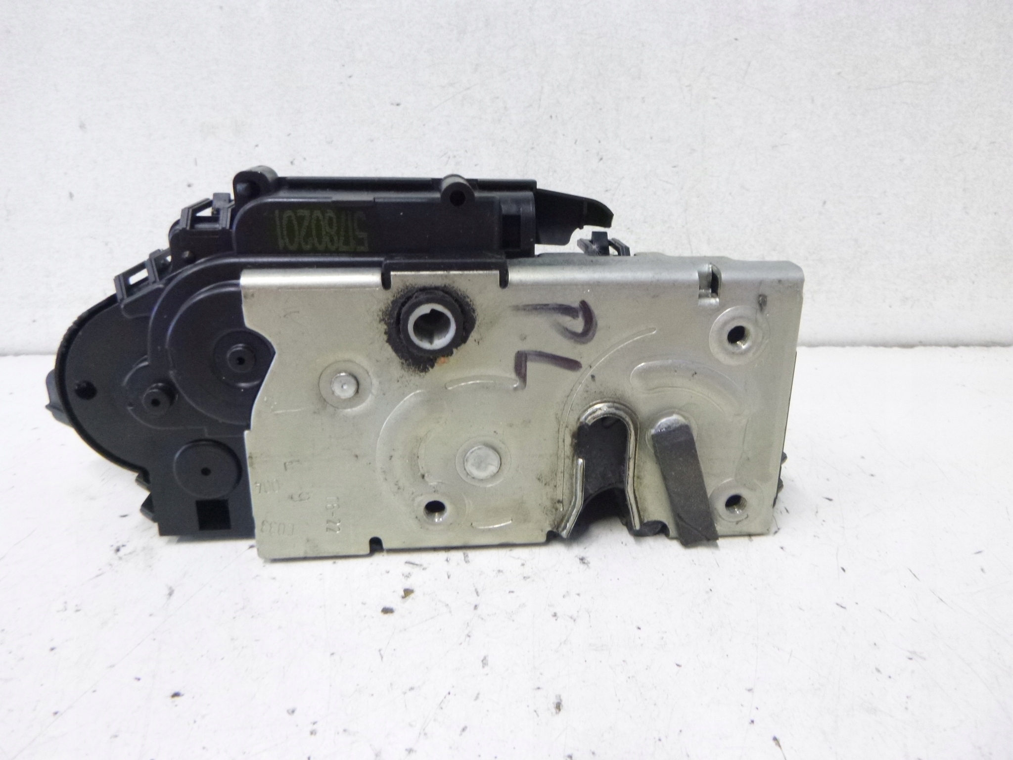 lock door front left Fiat Croma II 06r. 51780201