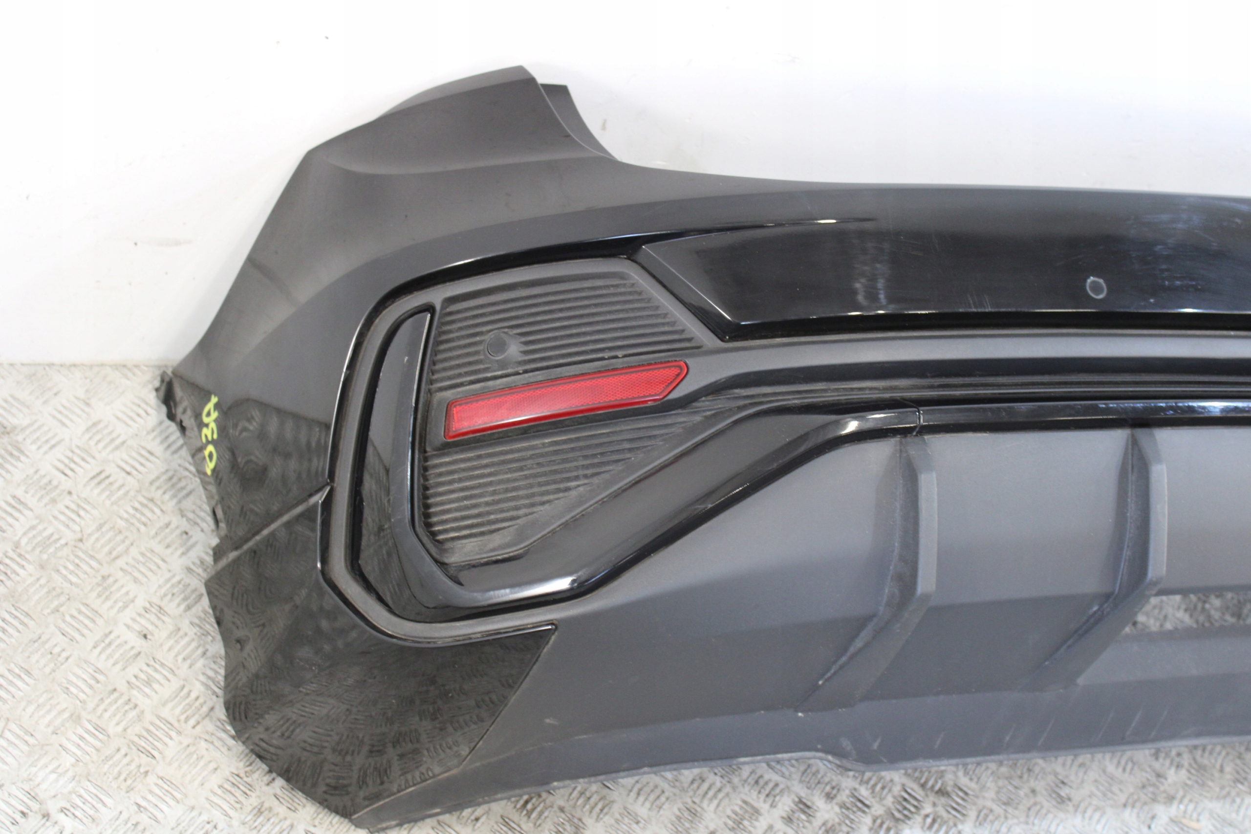 bumper rear part rear 4 X PDC AUDI Q3 II 2 83A S-LINE