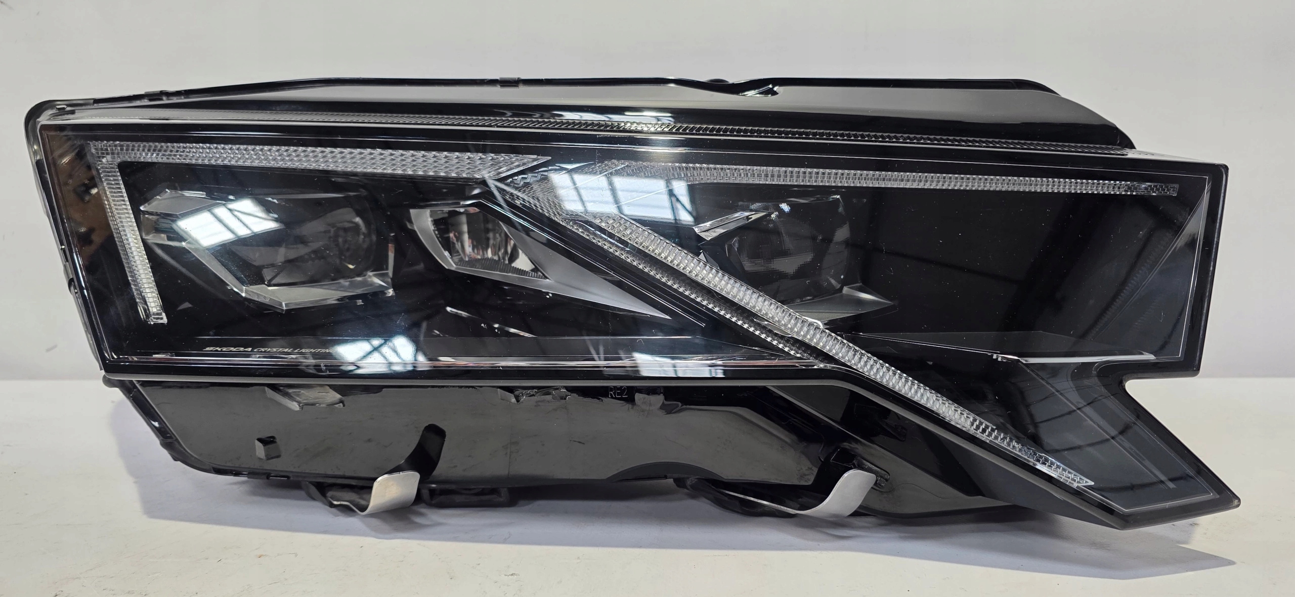 light right front FULL LED SKODA OCTAVIA IV LIFT 24- original 5E4941036