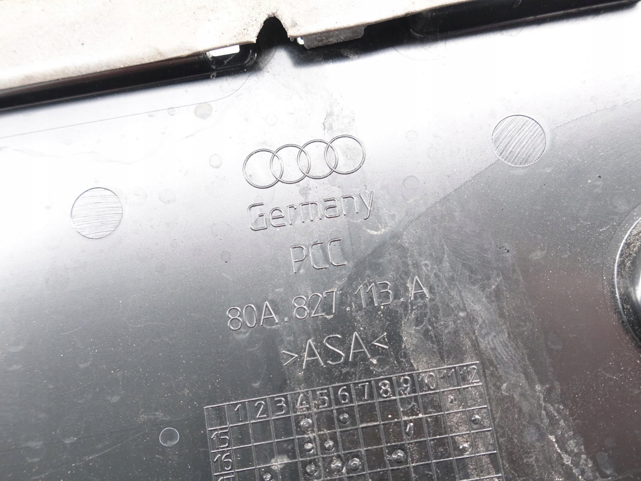 AUDI Q5 80A SQ5 17-21 sign frame pad USA