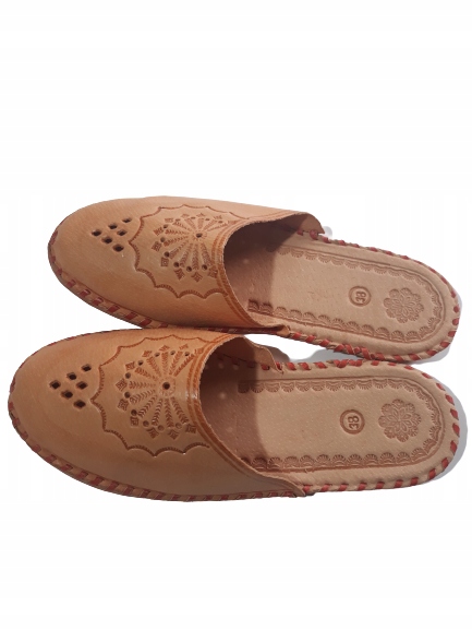 PANTOFLE SKÓRZANE DAMSKIE GÓRALSKIE ORYGINALNE*40* Wzór dominujący inny wzór