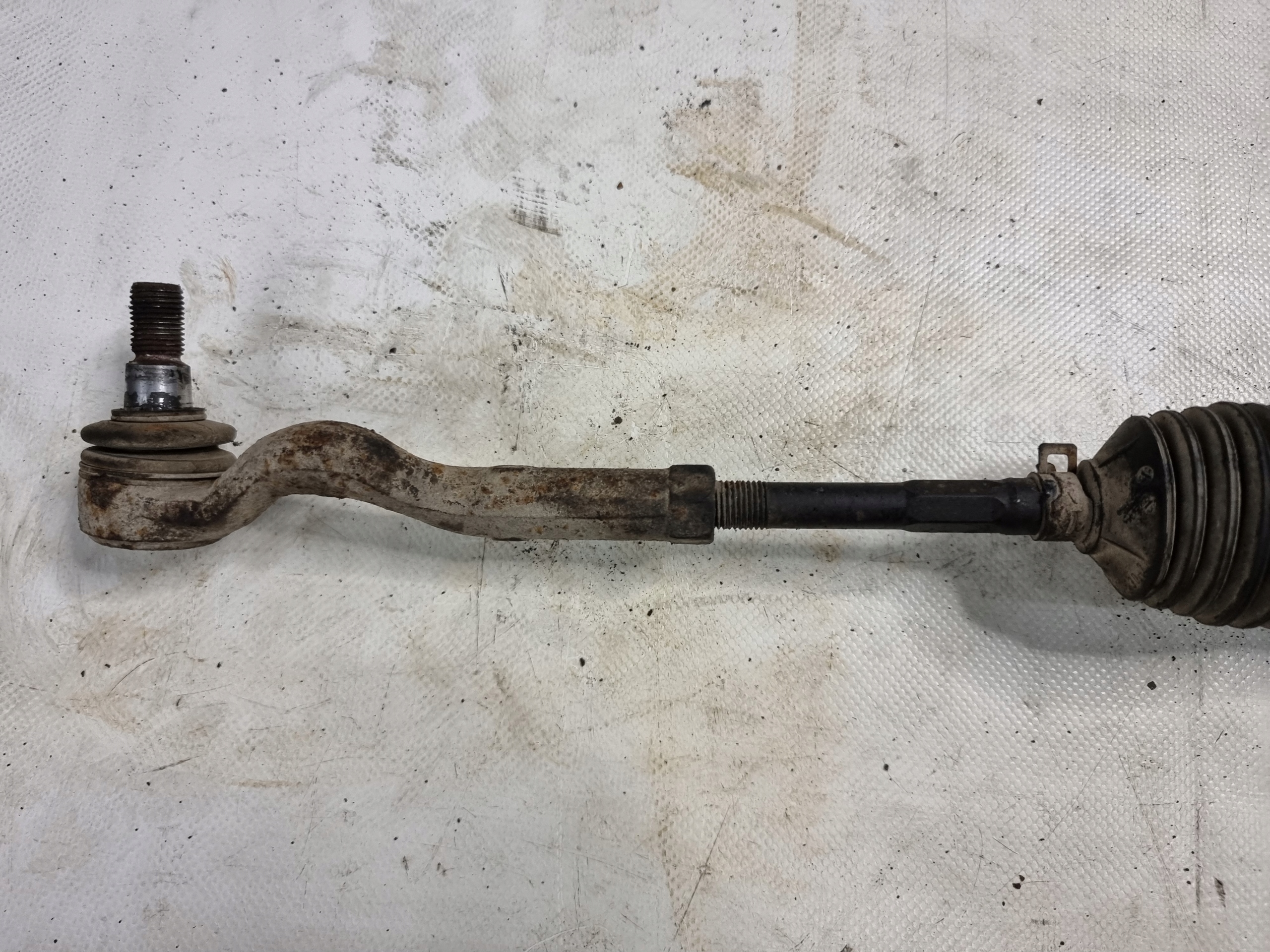 Boîter direction Boîter direction OE A2104602884 MERCEDES E KLASA W210