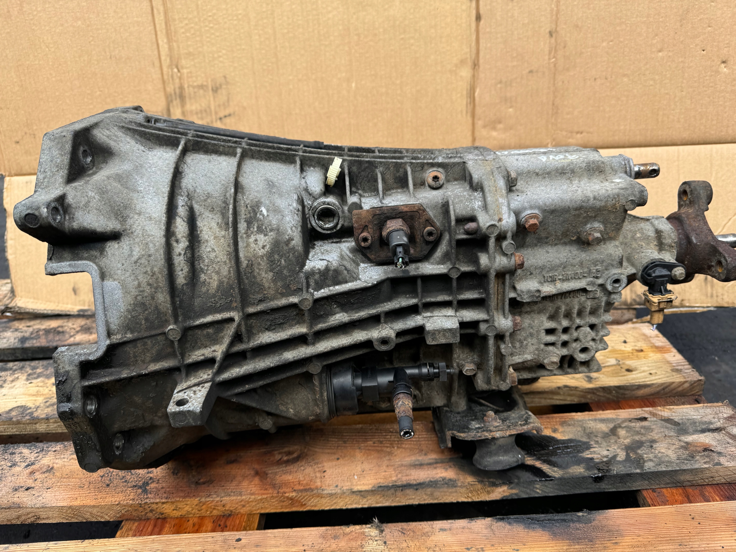 SKRZYNIA KOMPLETNA 2.4 TDDI FORD TRANSIT V DI TD SPRAWDZONA 90KM 3C1R7003DA Numer katalogowy części 3C1R7003DA