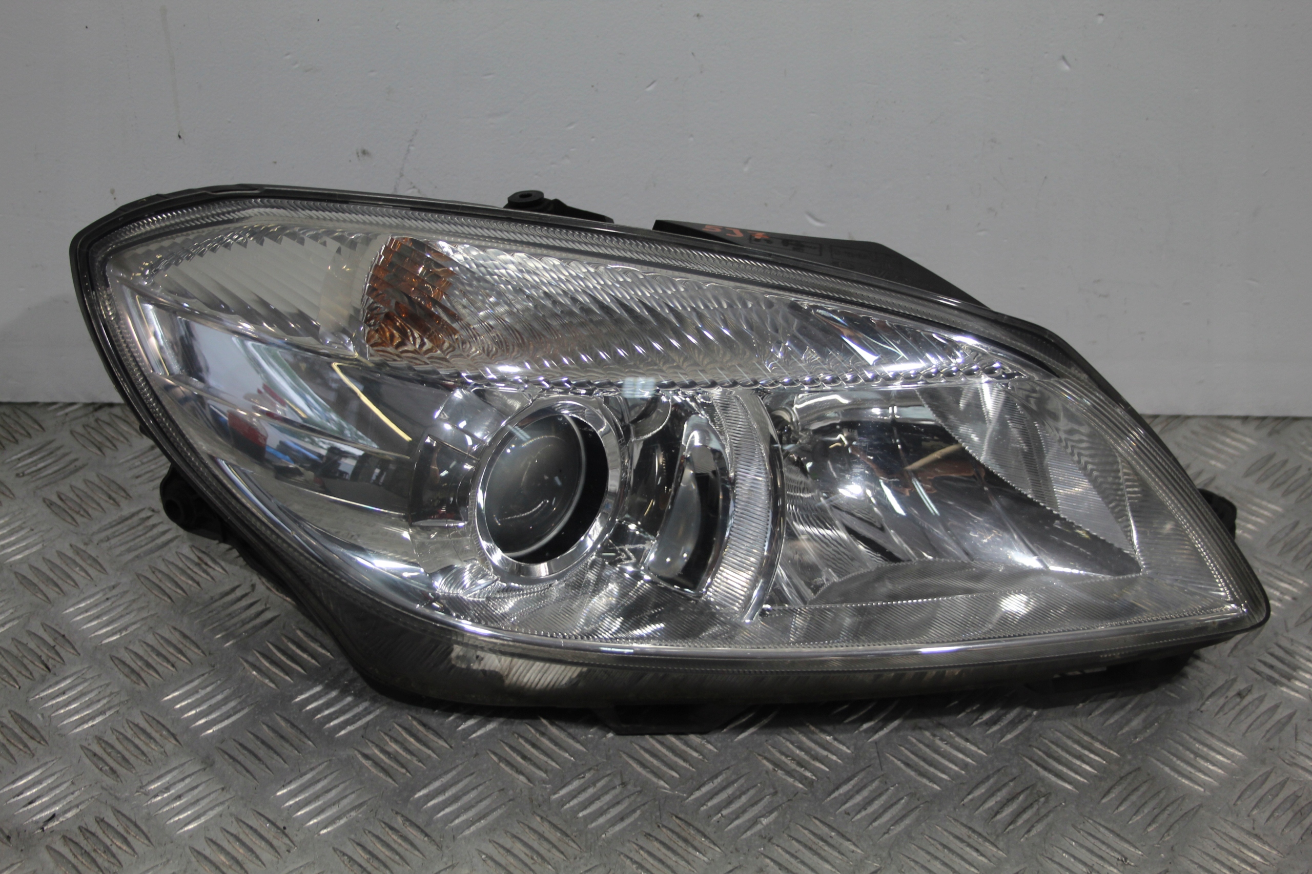 light right front SKODA ROOMSTER LIFT 5J7