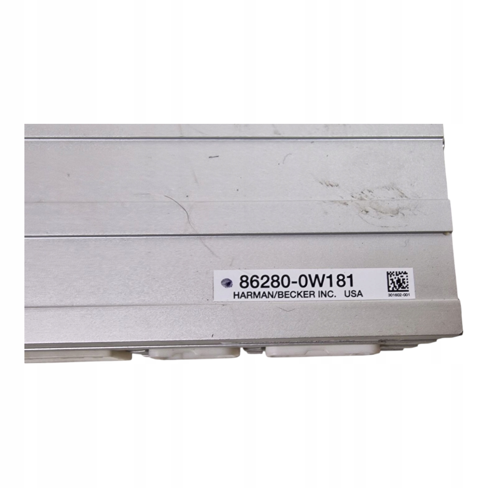 LEXUS RX400 TOYOTA amplifier 86280-0W181 HARMAN/BECKER